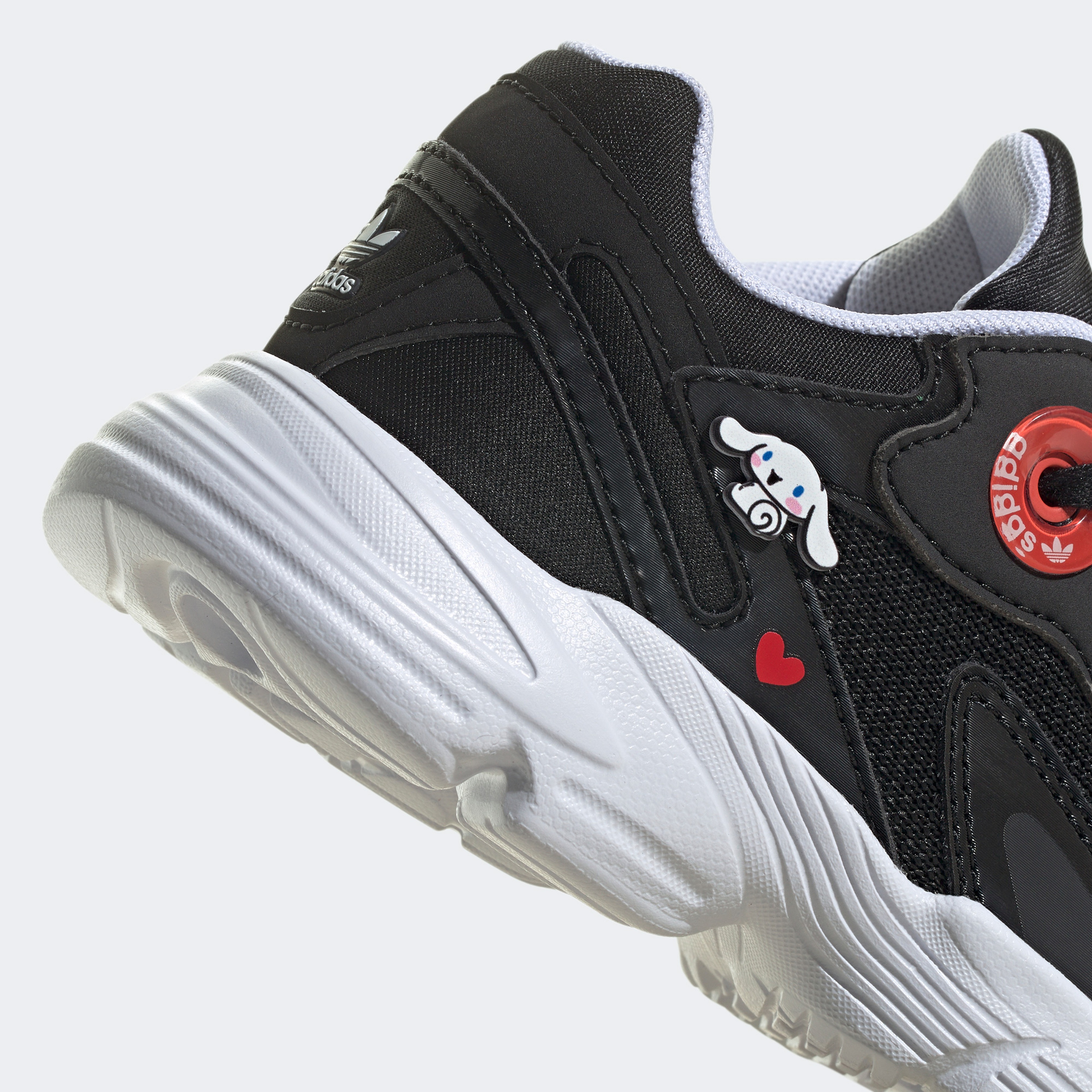 adidas x Hello Kitty Astir Çocuk Siyah Spor Ayakkabı
