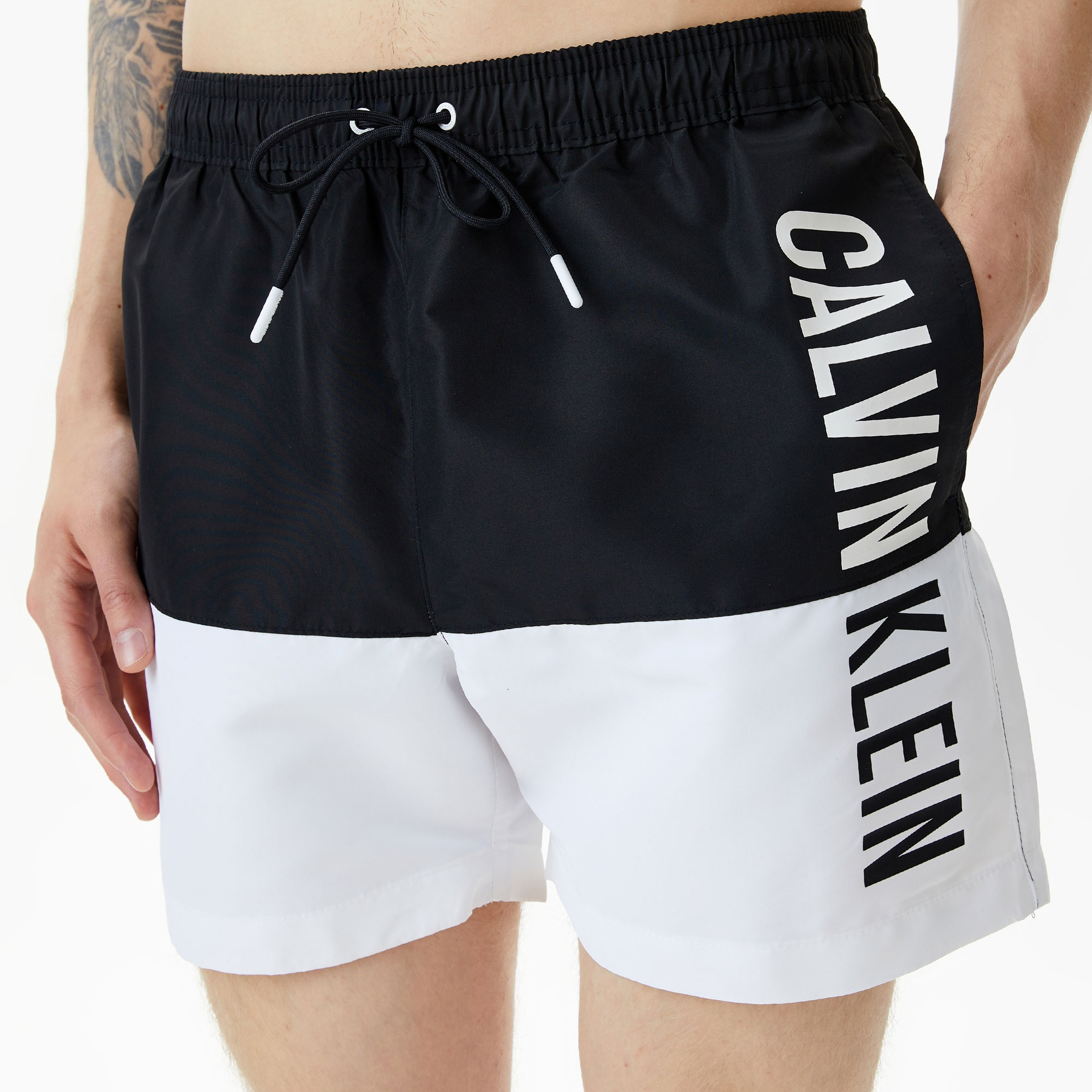 Calvin Klein Intense Power Erkek Siyah Deniz Şortu