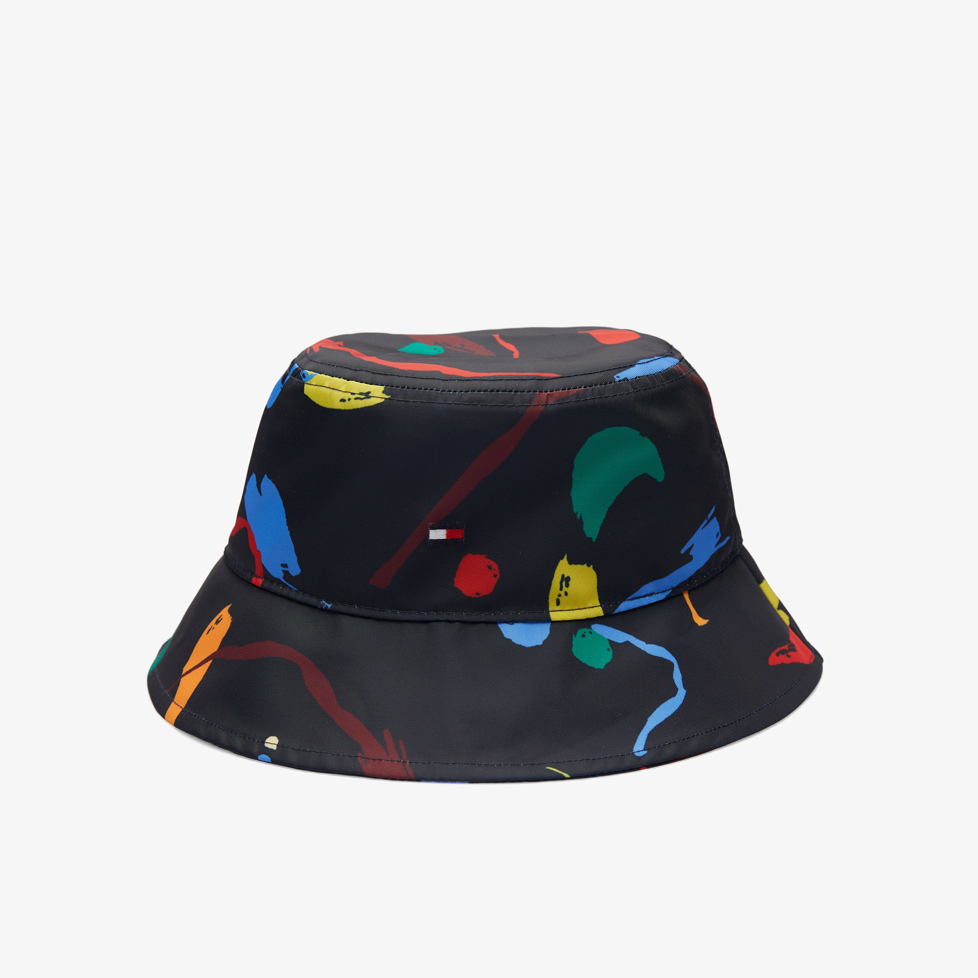 siyah bucket şapka