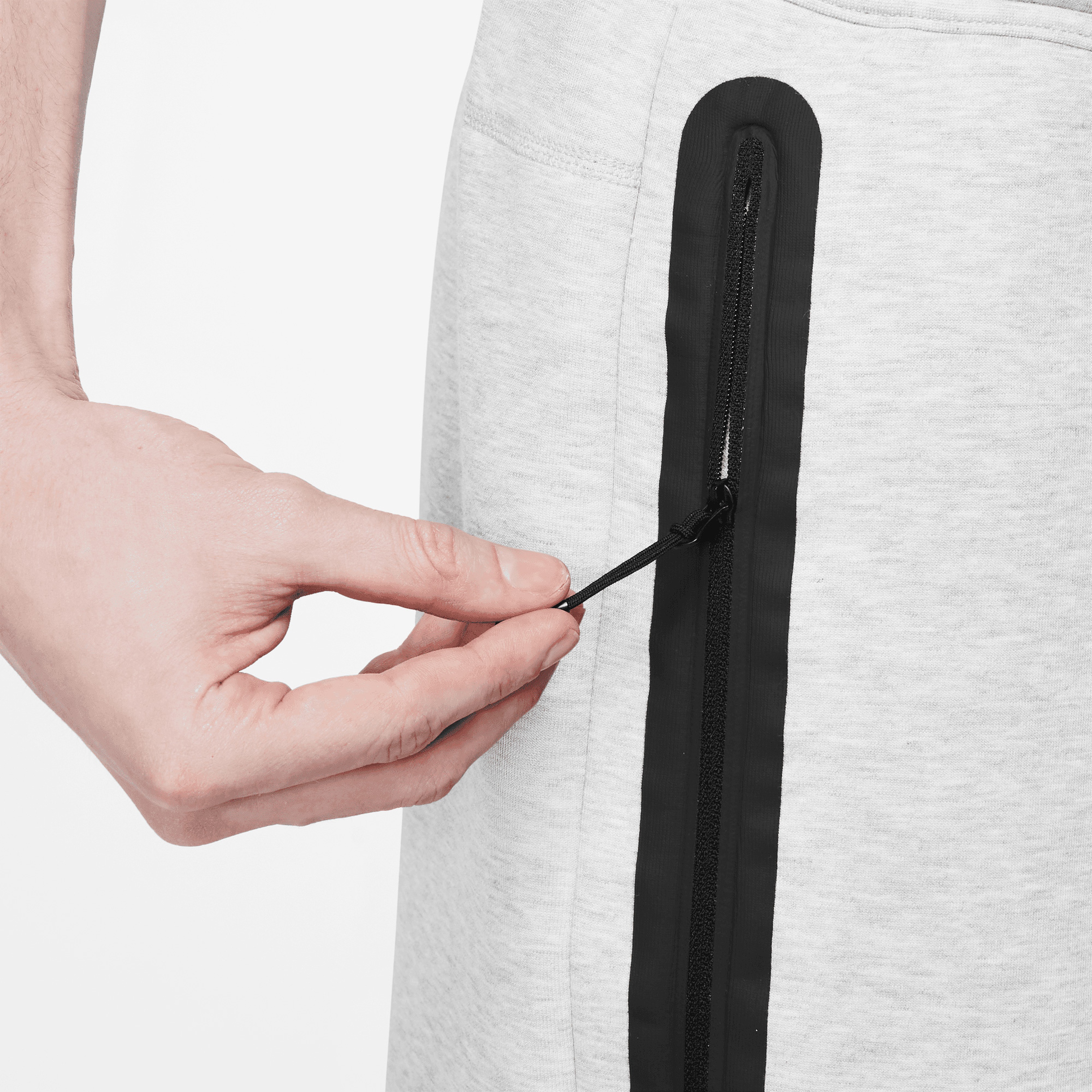 Nike Sportswear Tech Fleece Erkek Gri Şort