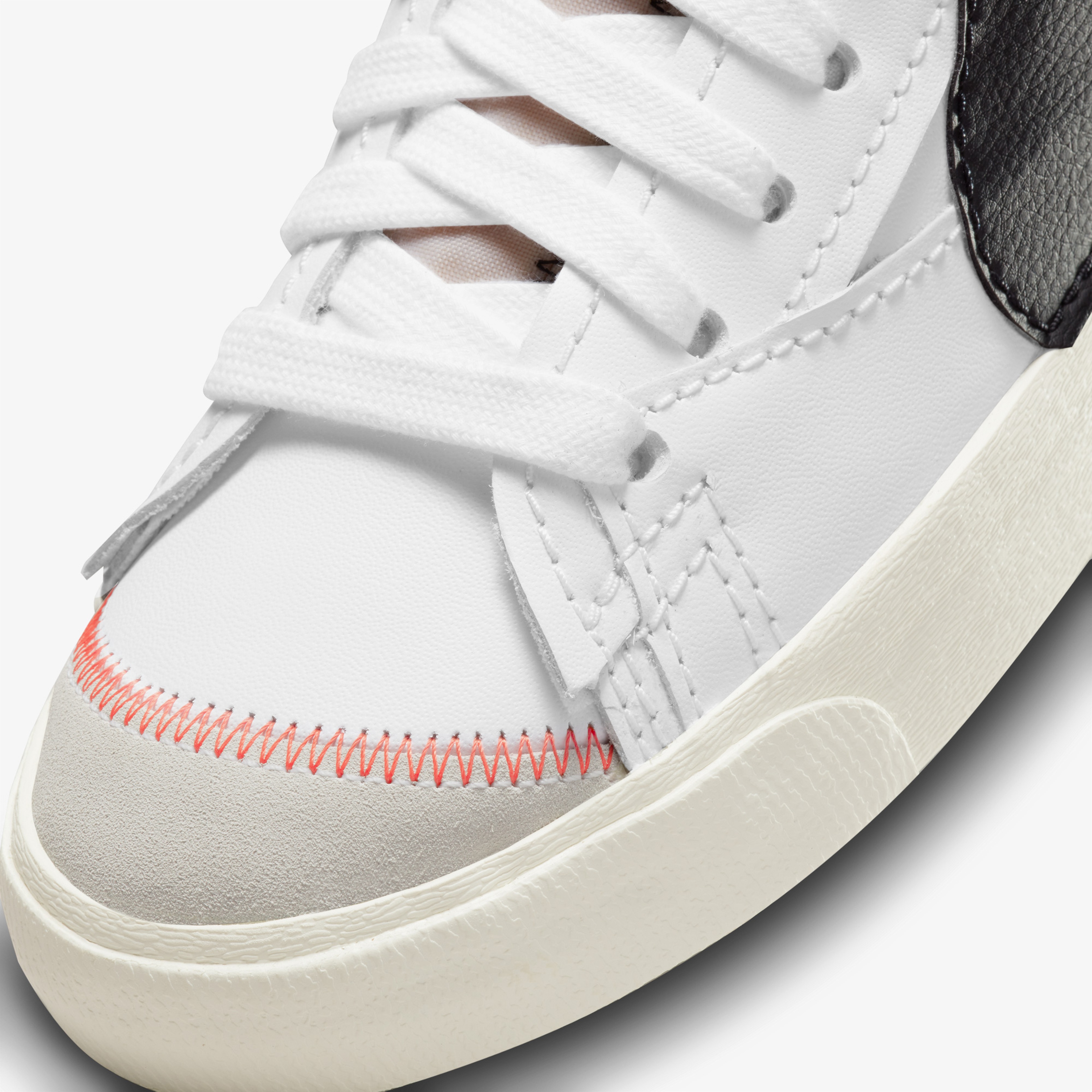 Nike Blazer Mid '77 Jumbo Erkek Beyaz Spor Ayakkabı