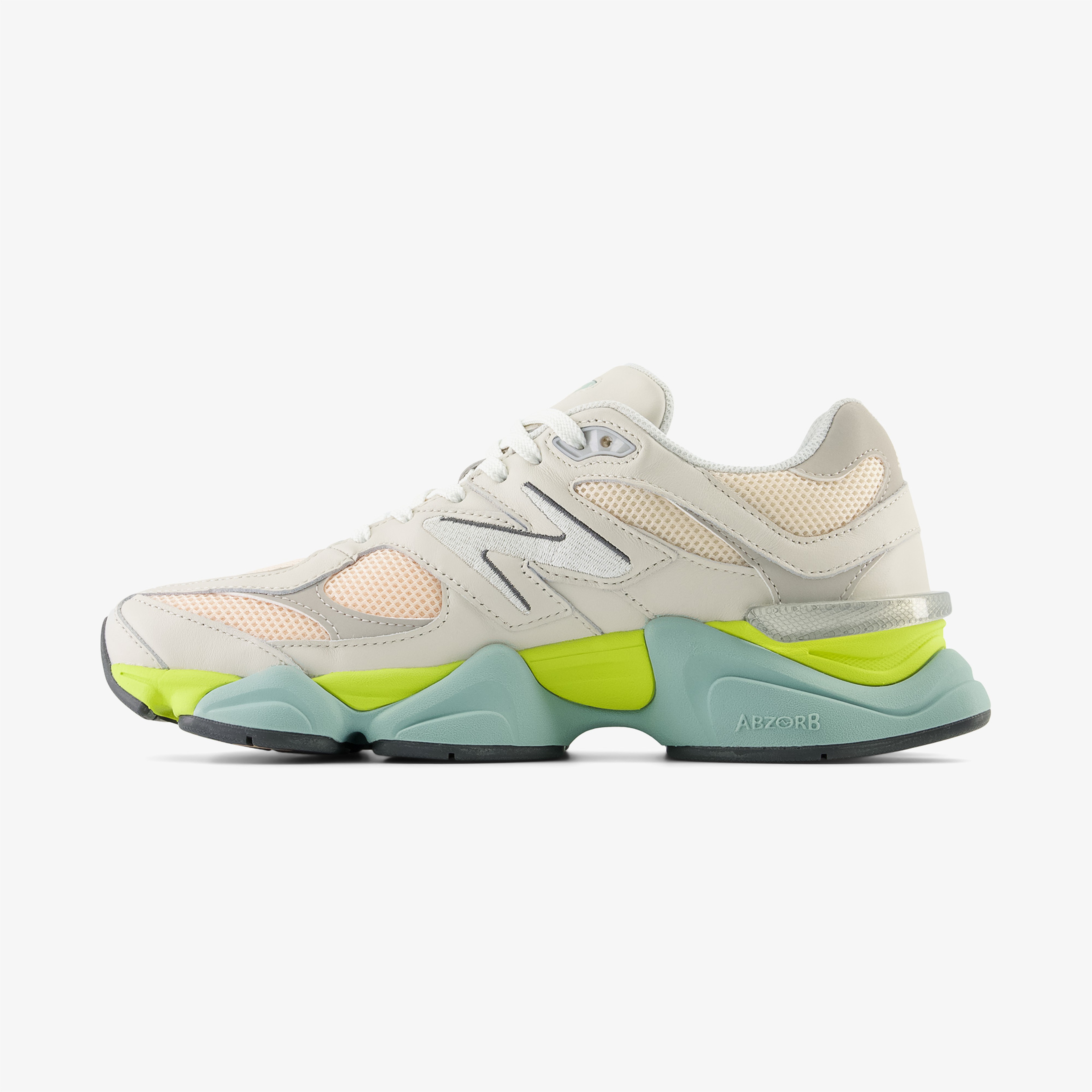 New Balance 9060 Kadın Beyaz Spor Ayakkabı