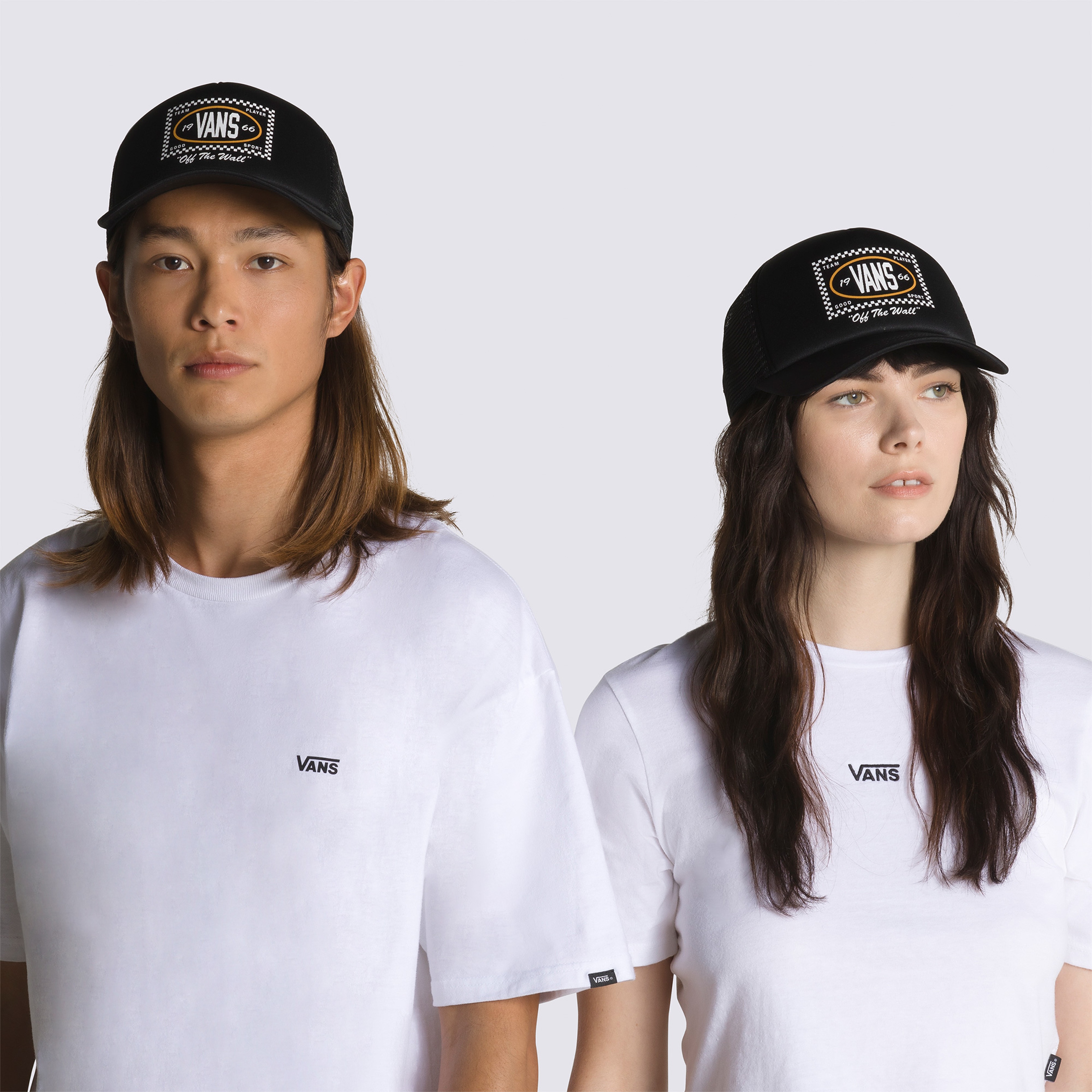 Vans Checkers Curved Bill Trucker Erkek Siyah Şapka