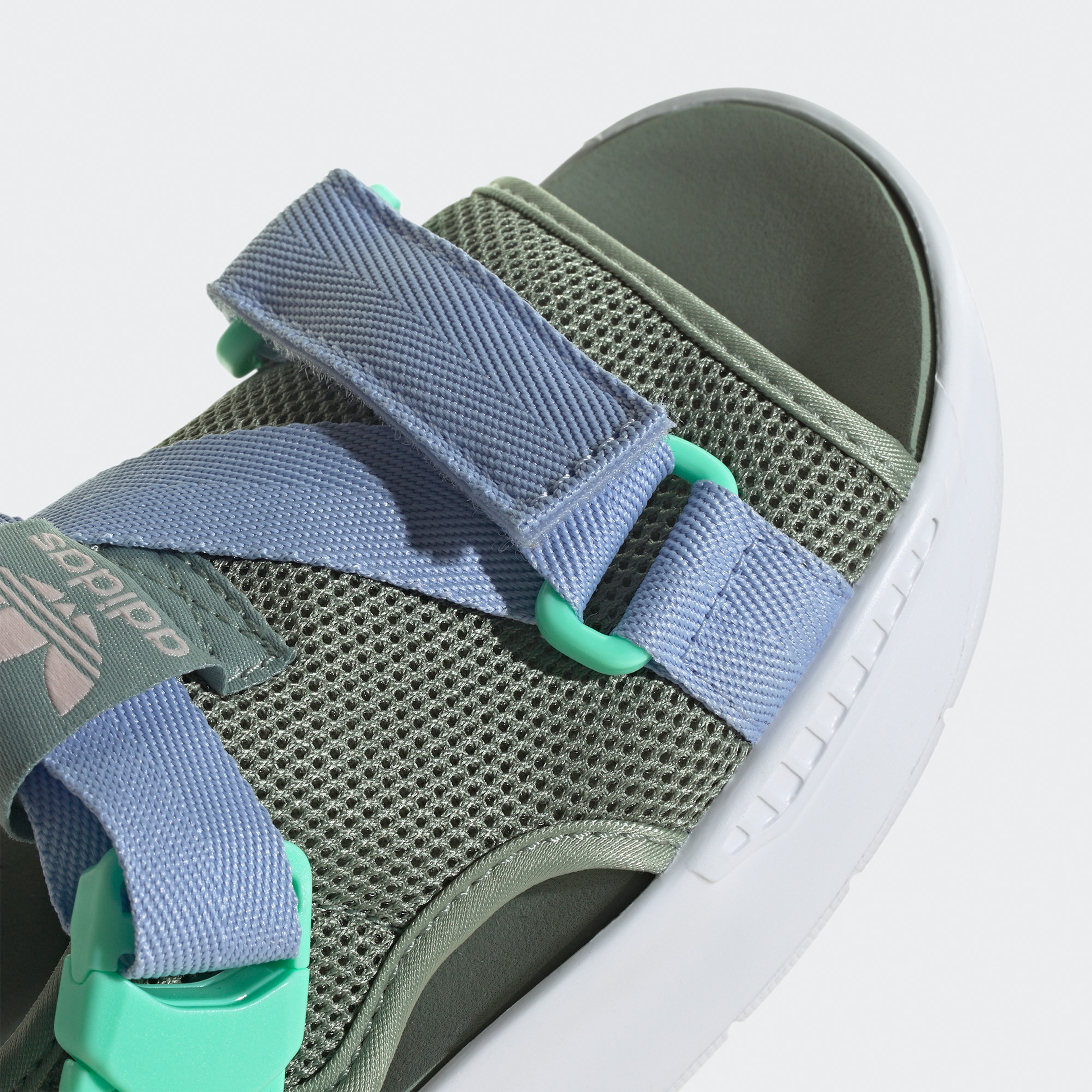 adidas 360 3.0 Çocuk Gri Sandalet