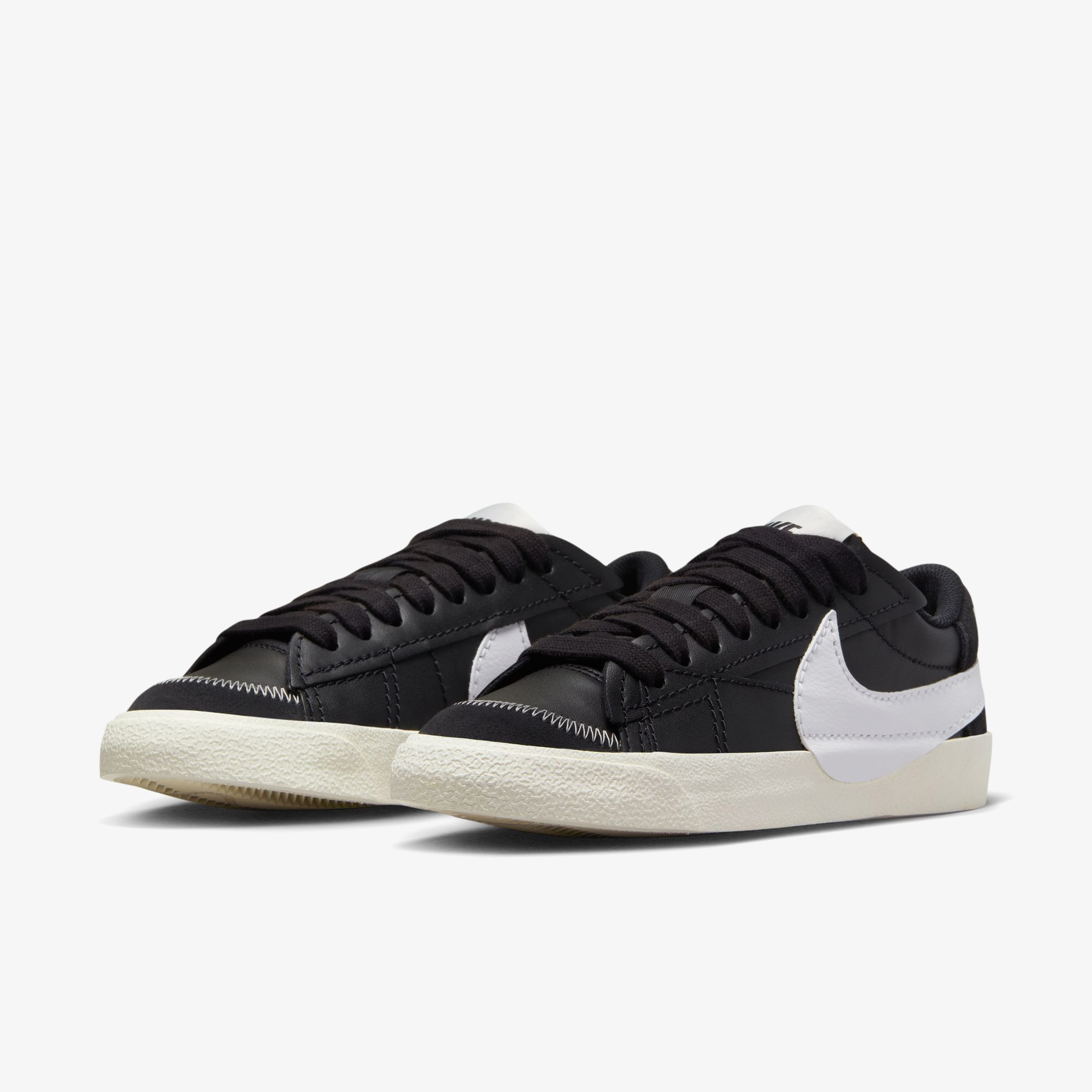 Nike Blazer Low '77 Jumbo Kadın Siyah Spor Ayakkabı