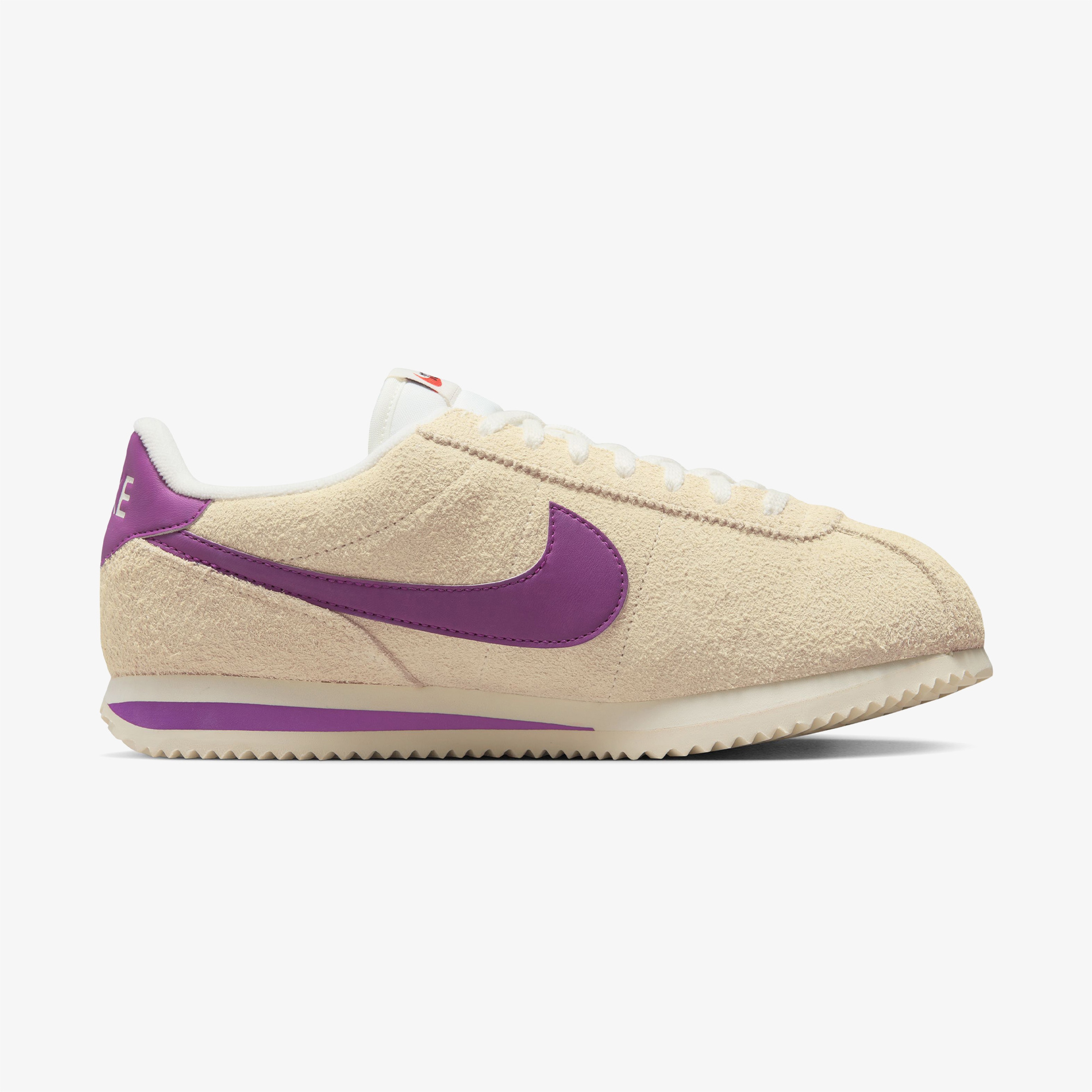 Nike Cortez Vintage Sportswear Kadın Beyaz Spor Ayakkabı