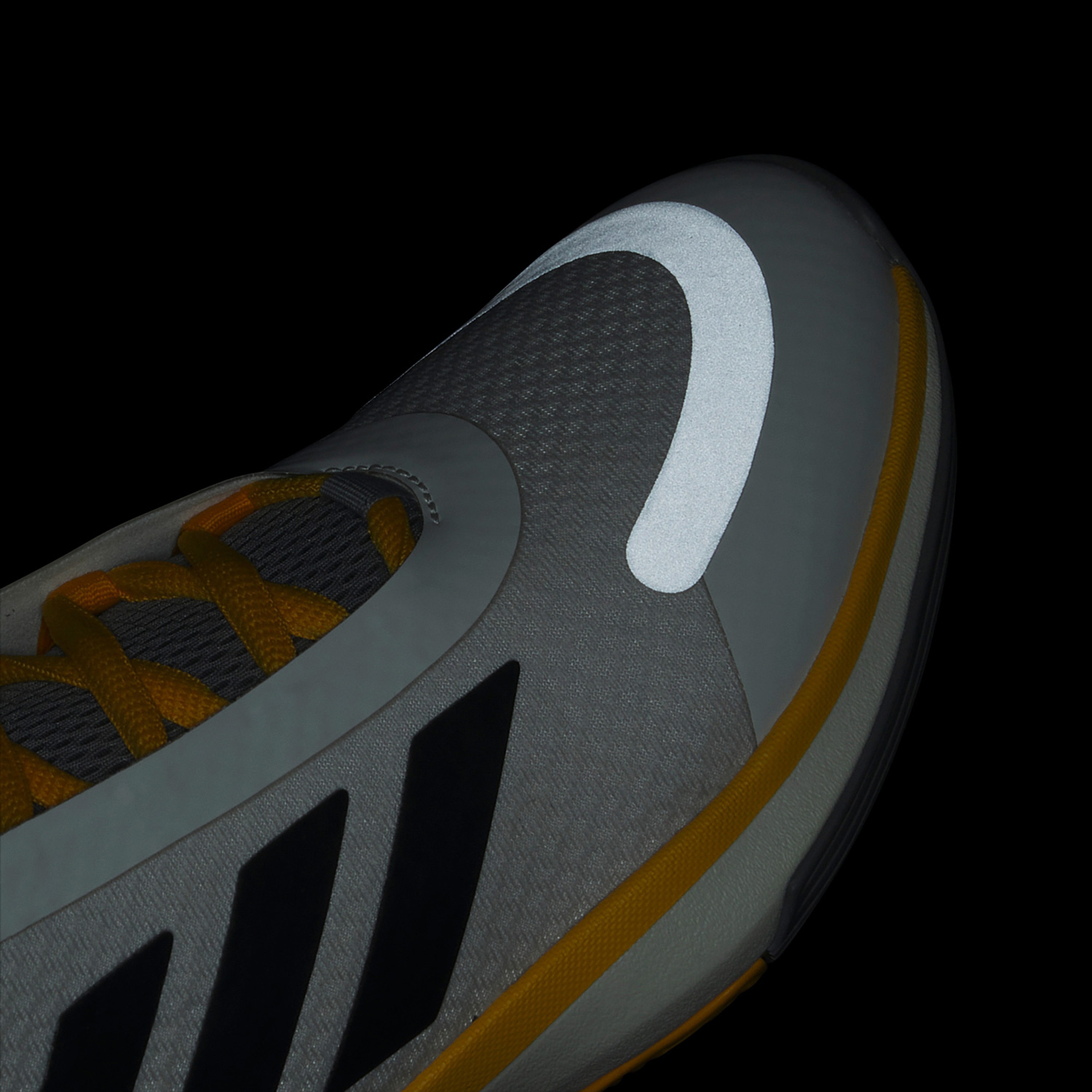 adidas Bounce Legends Erkek Beyaz Spor Ayakkabı