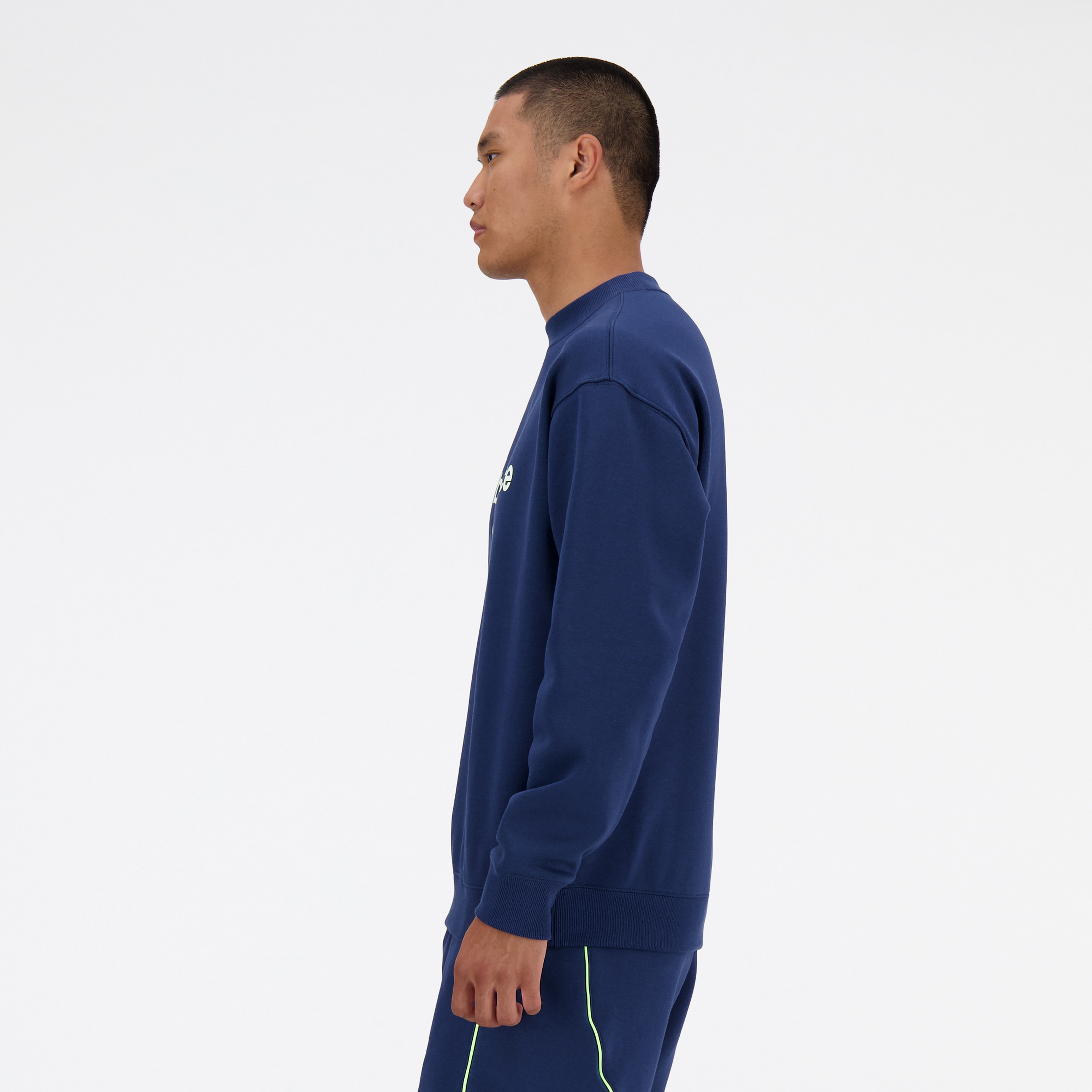 New Balance Hoops Erkek Lacivert Sweatshirt