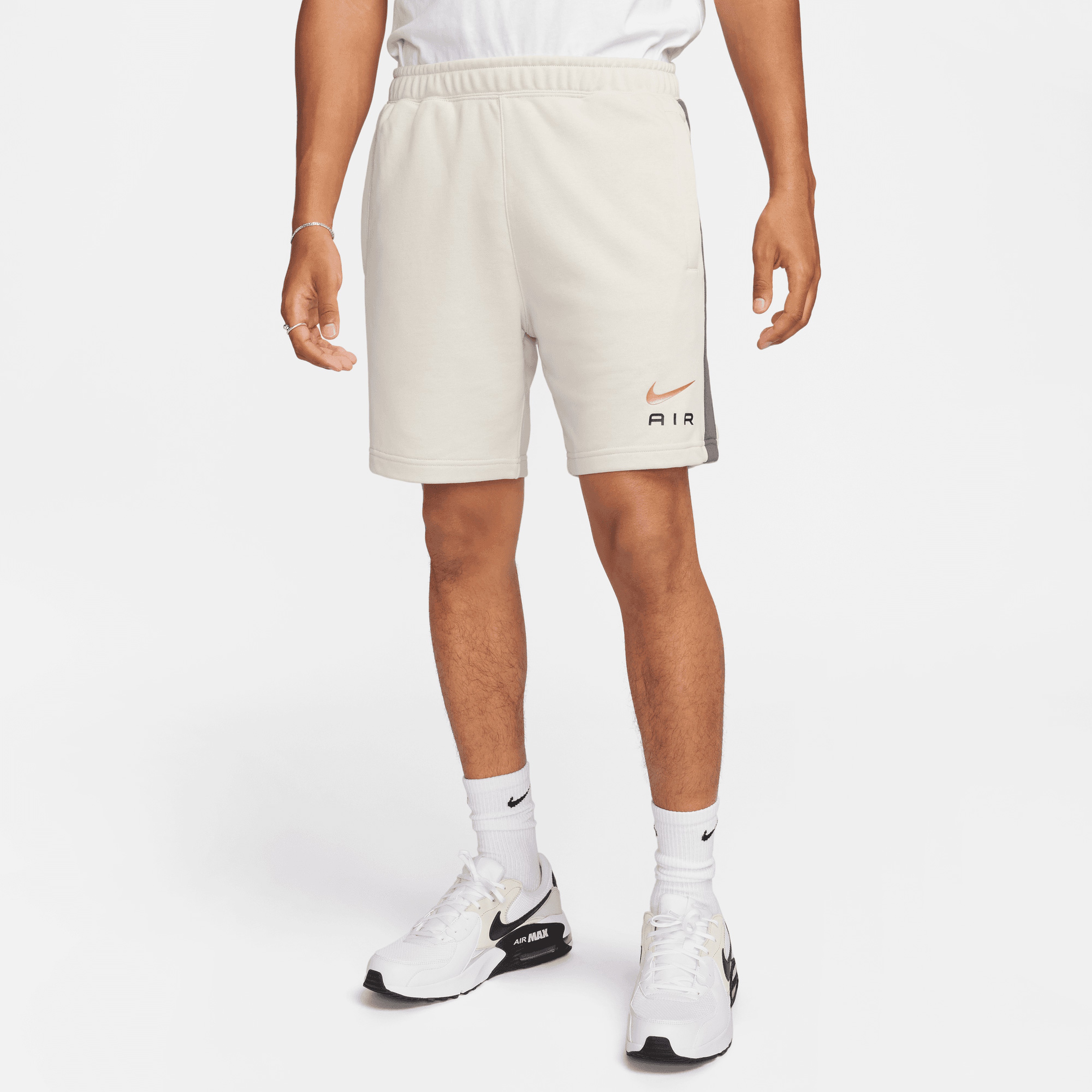 Nike Air Sportswear Erkek Krem Şort