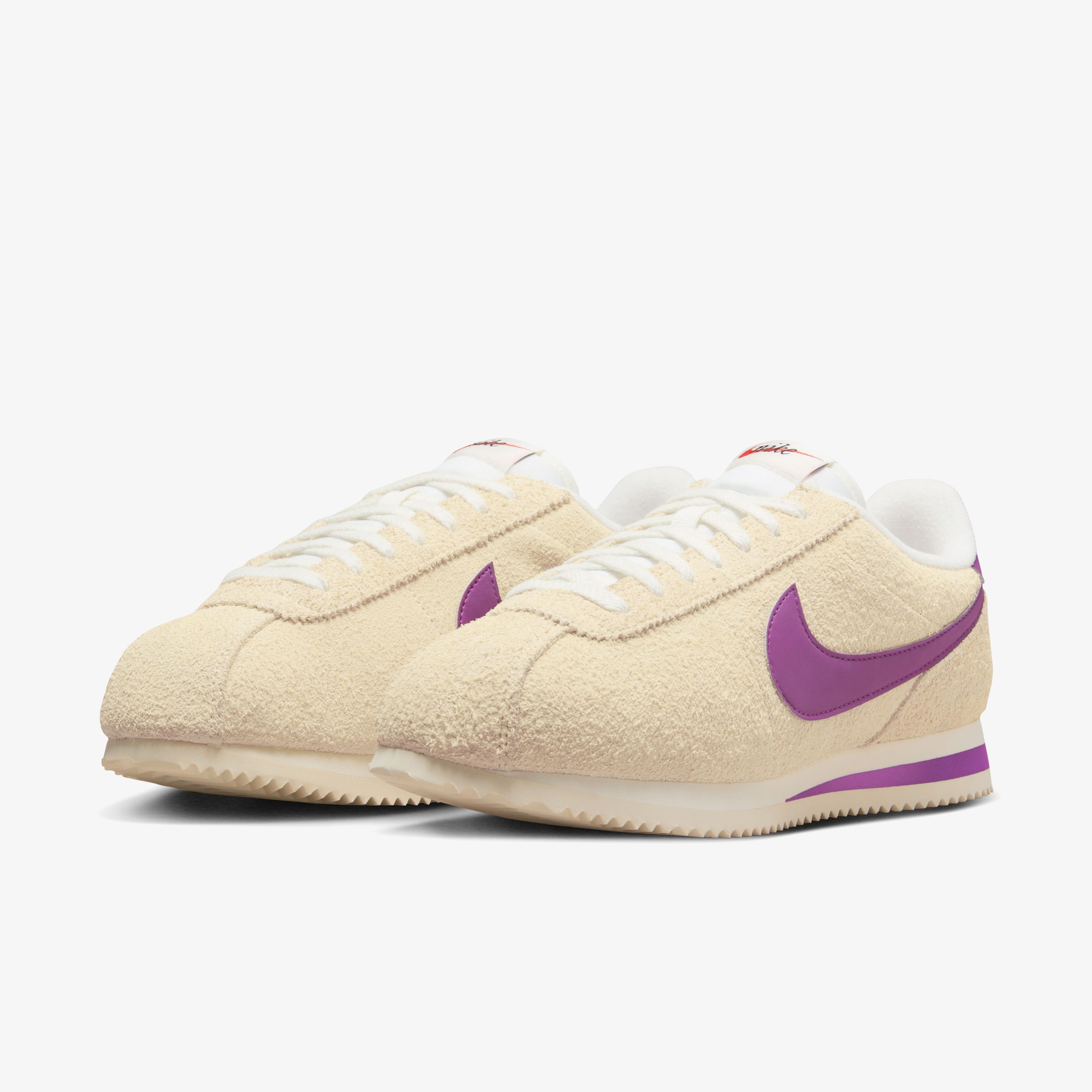 Nike Cortez Vintage Sportswear Kadın Beyaz Spor Ayakkabı