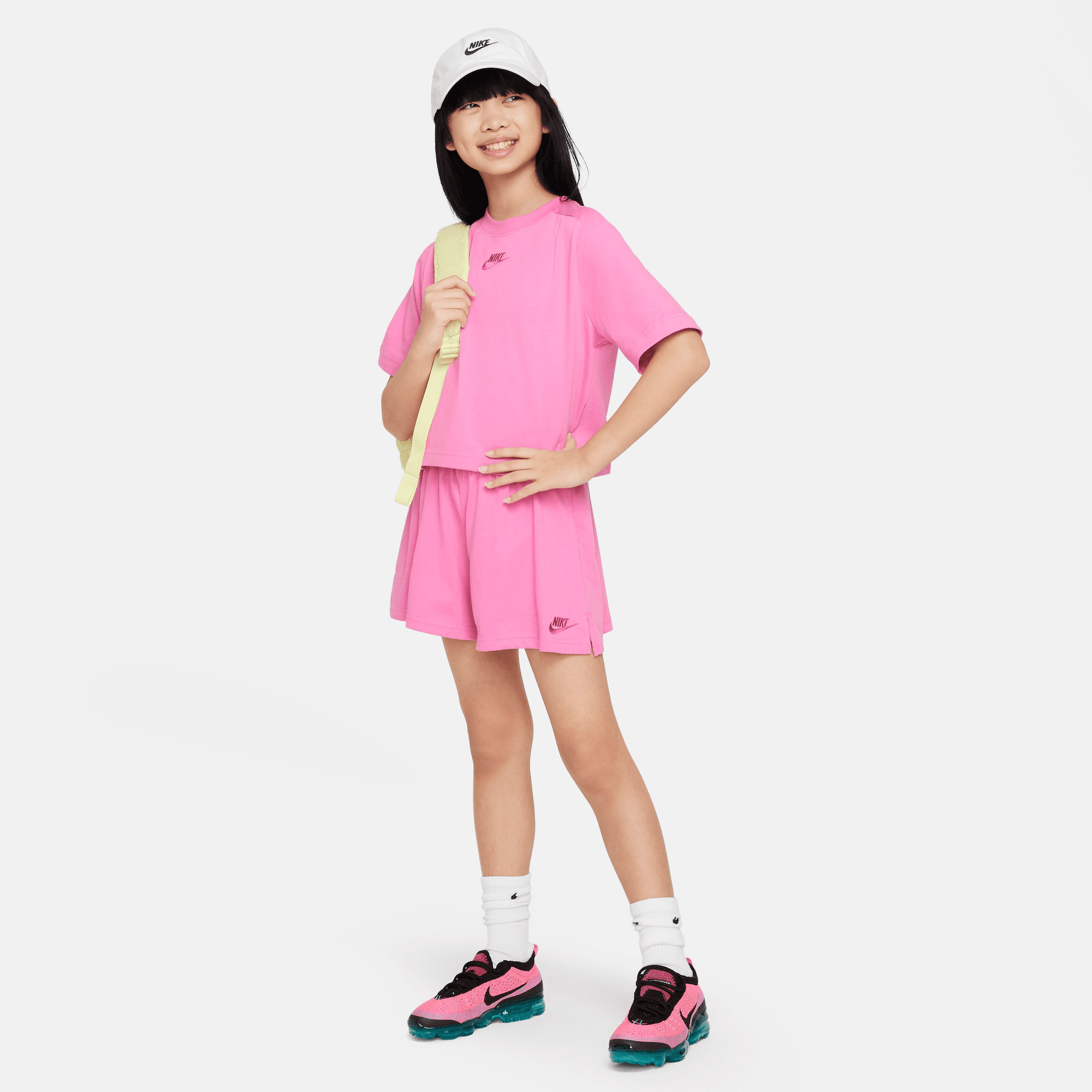 Nike Sportswear Çocuk Pembe Şort