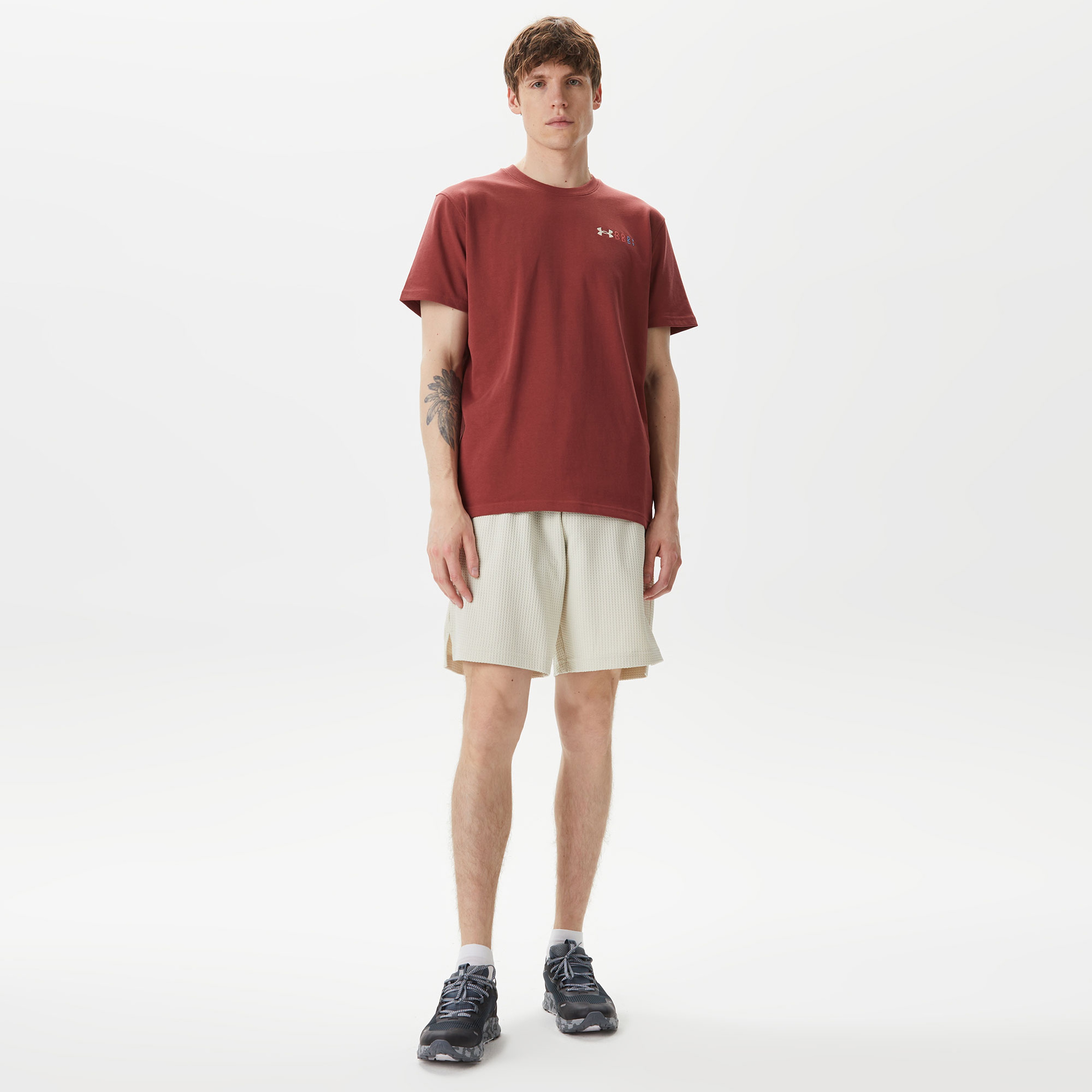 Under Armour HW LC Logo Repeat Erkek Bordo T-Shirt