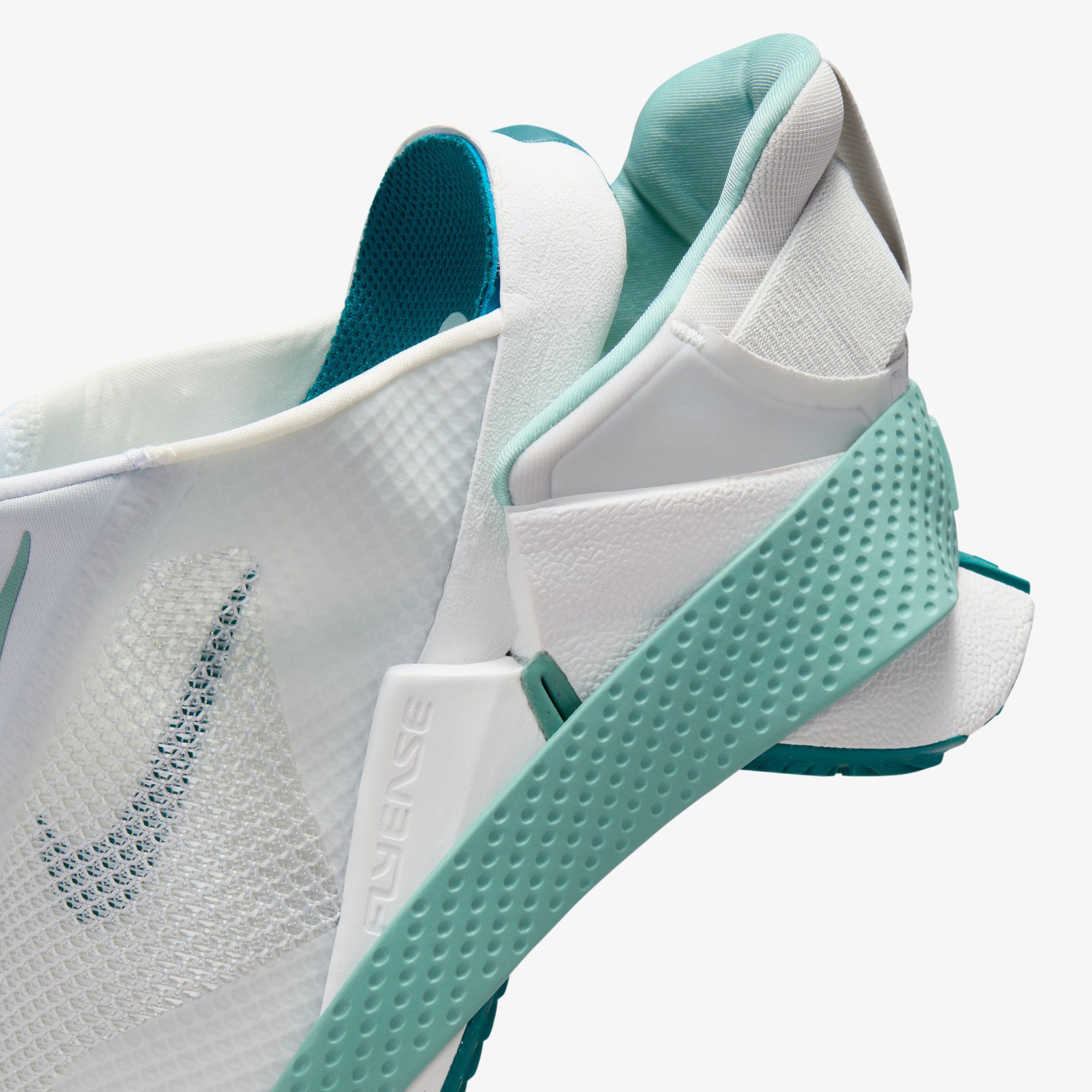 Nike Go FlyEase Easy On/Off Kadın Beyaz/Mavi Spor Ayakkabı