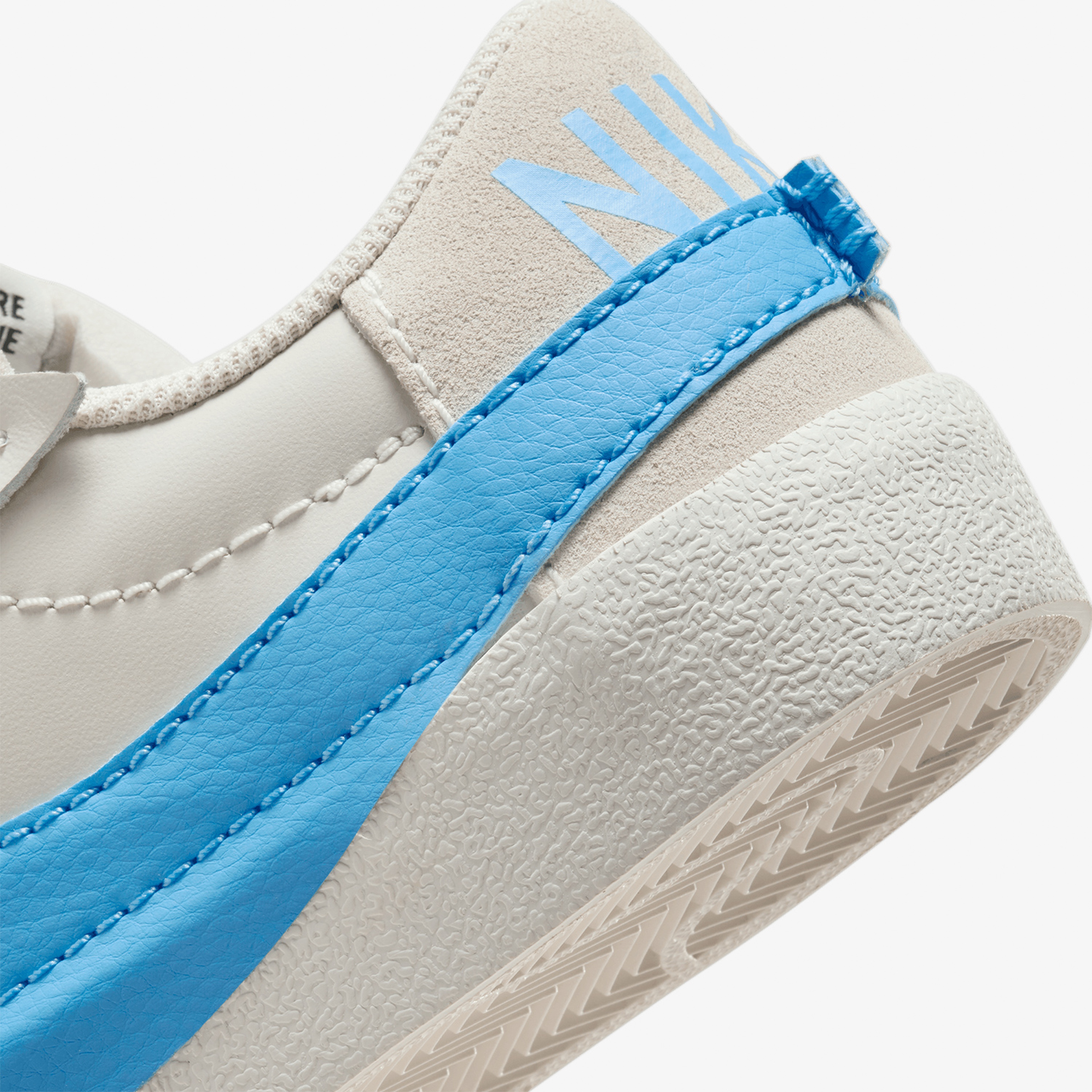 Nike Blazer Low 77 Jumbo Kadın Krem Spor Ayakkabı