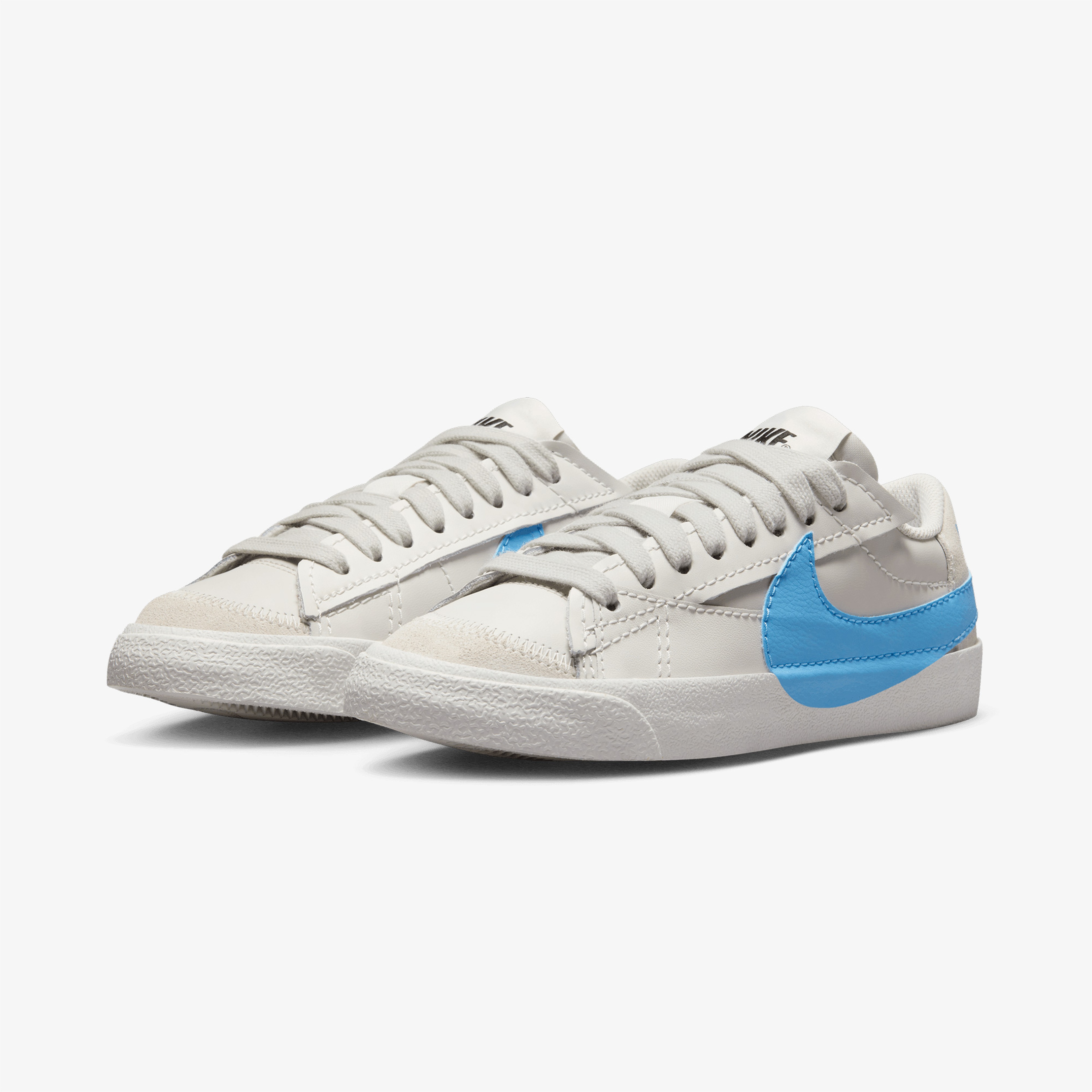 Nike Blazer Low 77 Jumbo Kadın Krem Spor Ayakkabı