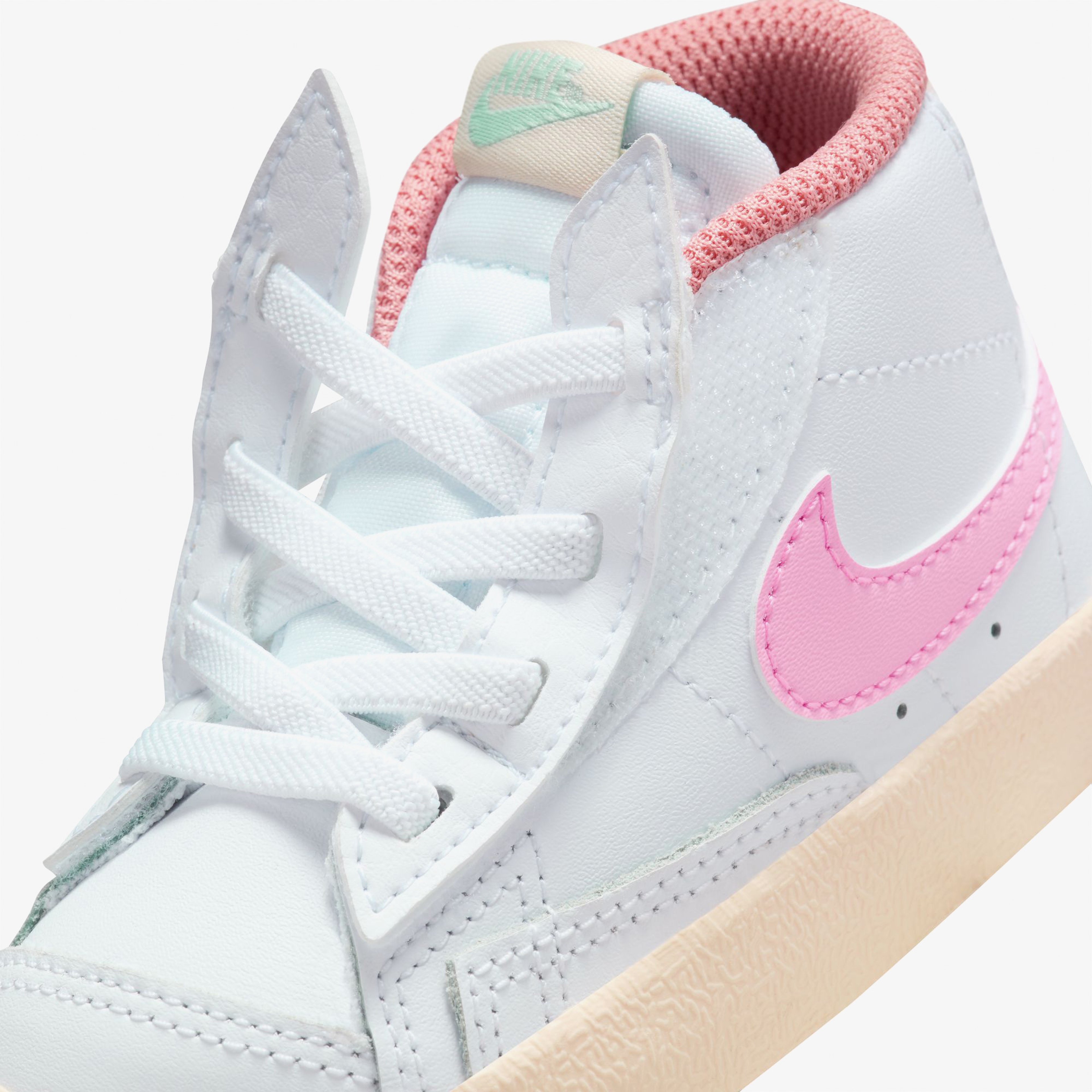 Nike Blazer Mid 77 Vintage Nas Bebek Beyaz/Pembe Spor Ayakkabı