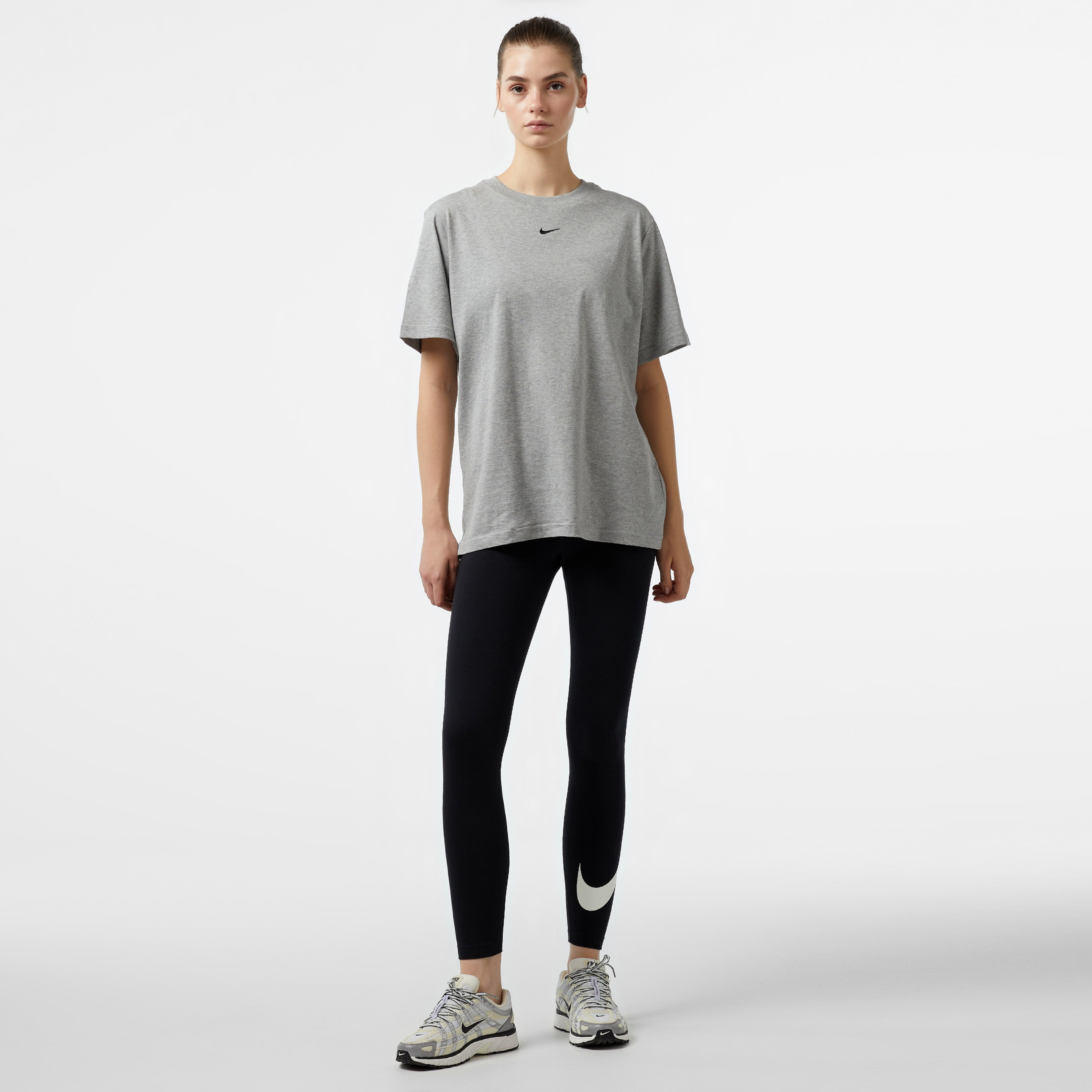 Nike Sportswear Classic High Rise Swoosh Kadın Siyah Tayt