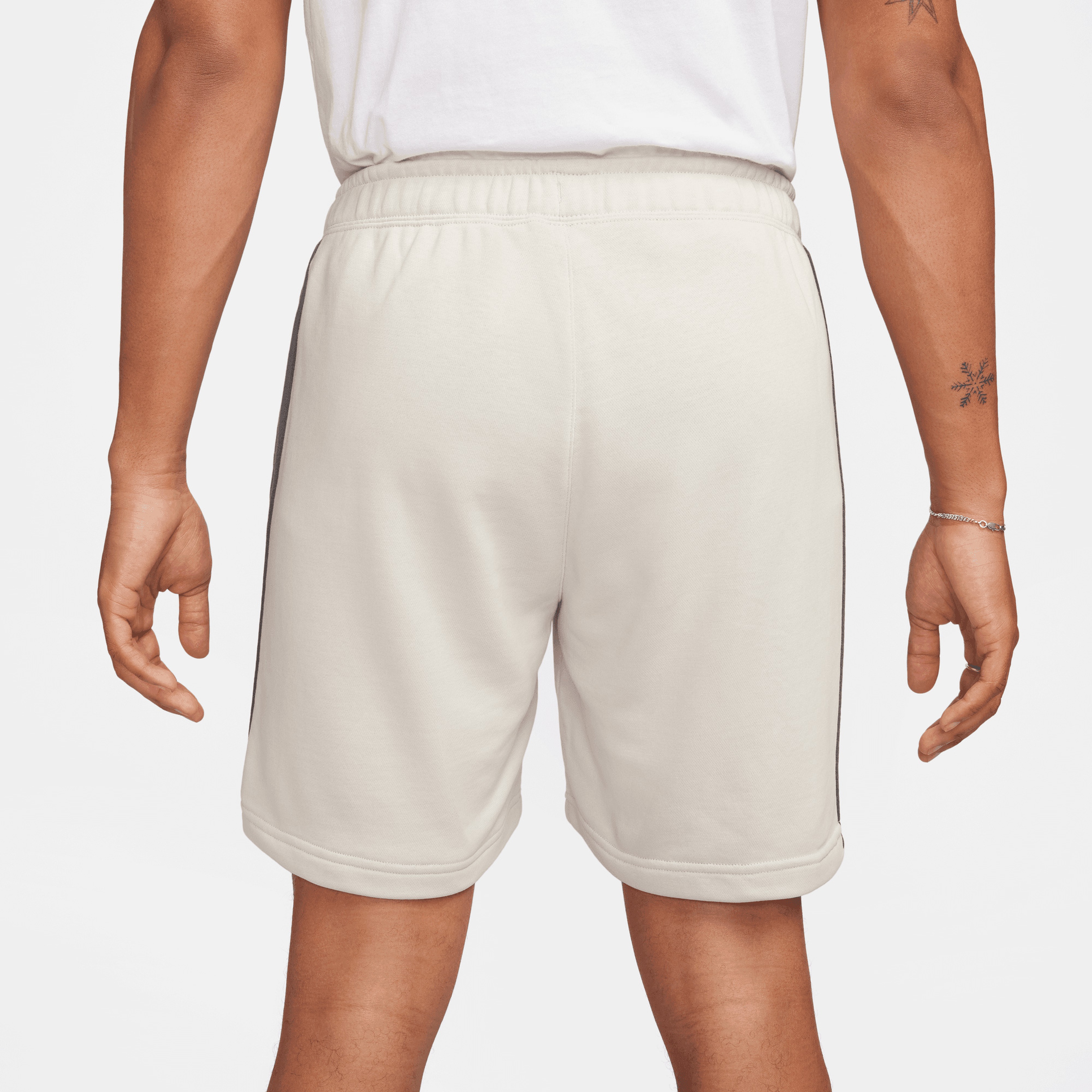 Nike Air Sportswear Erkek Krem Şort