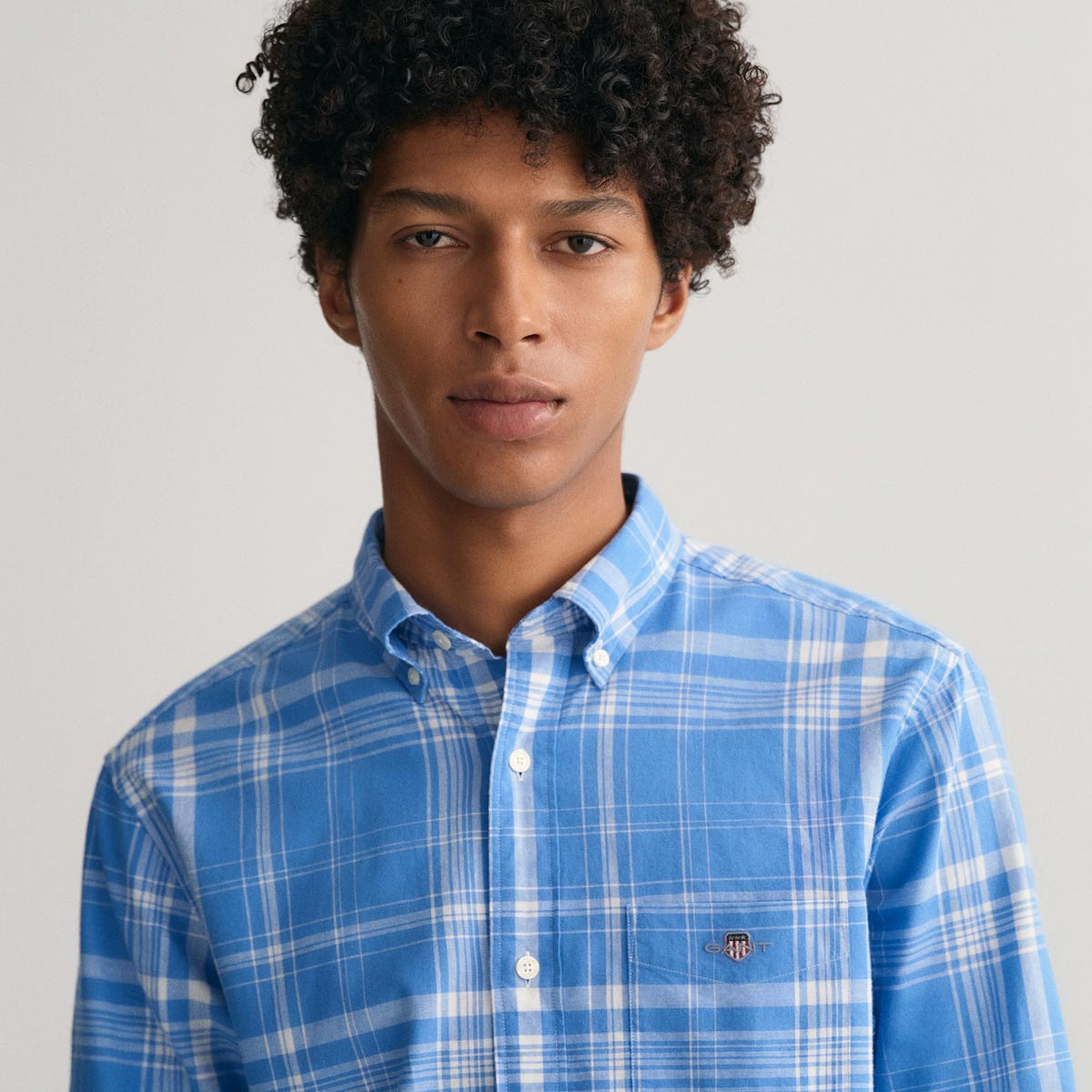 GANT Erkek Mavi Regular Fit Düğmeli Yaka Kareli Keten Gömlek