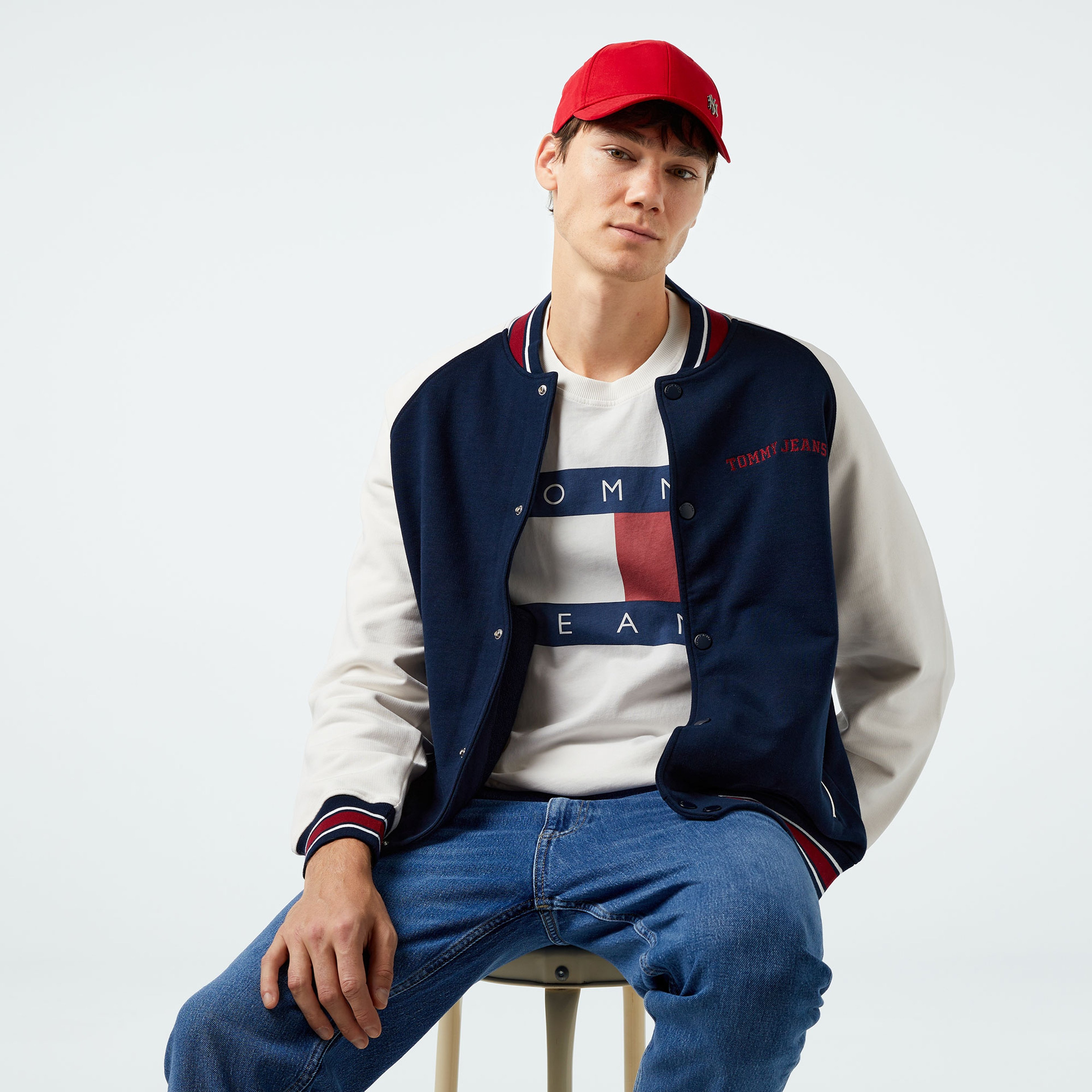 Tommy Jeans Rlx Circle T Varsity Erkek Mavi Sweatshirt