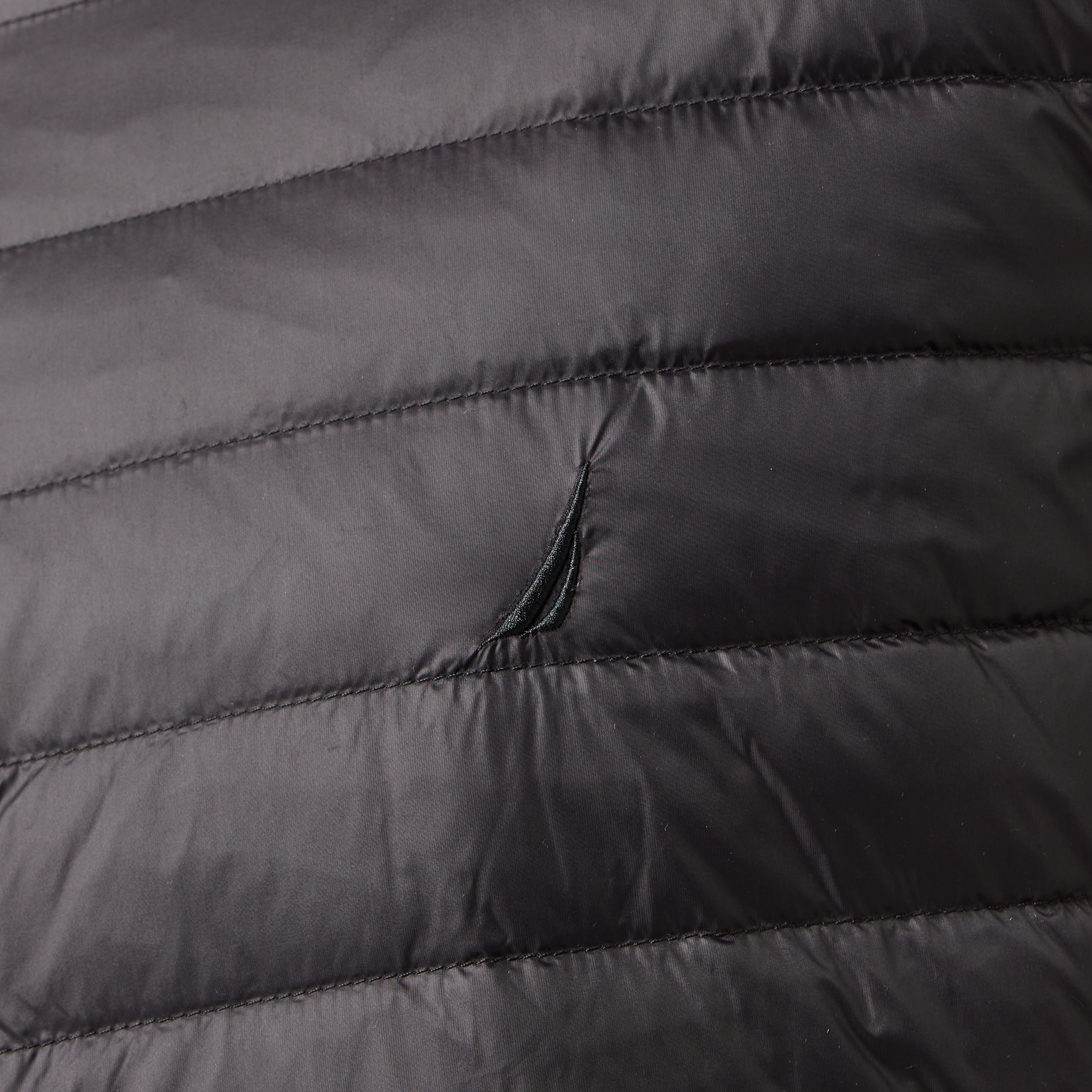 Nautica Erkek Siyah Su Kaydırma Özellikli Kaz Tüyü Mont