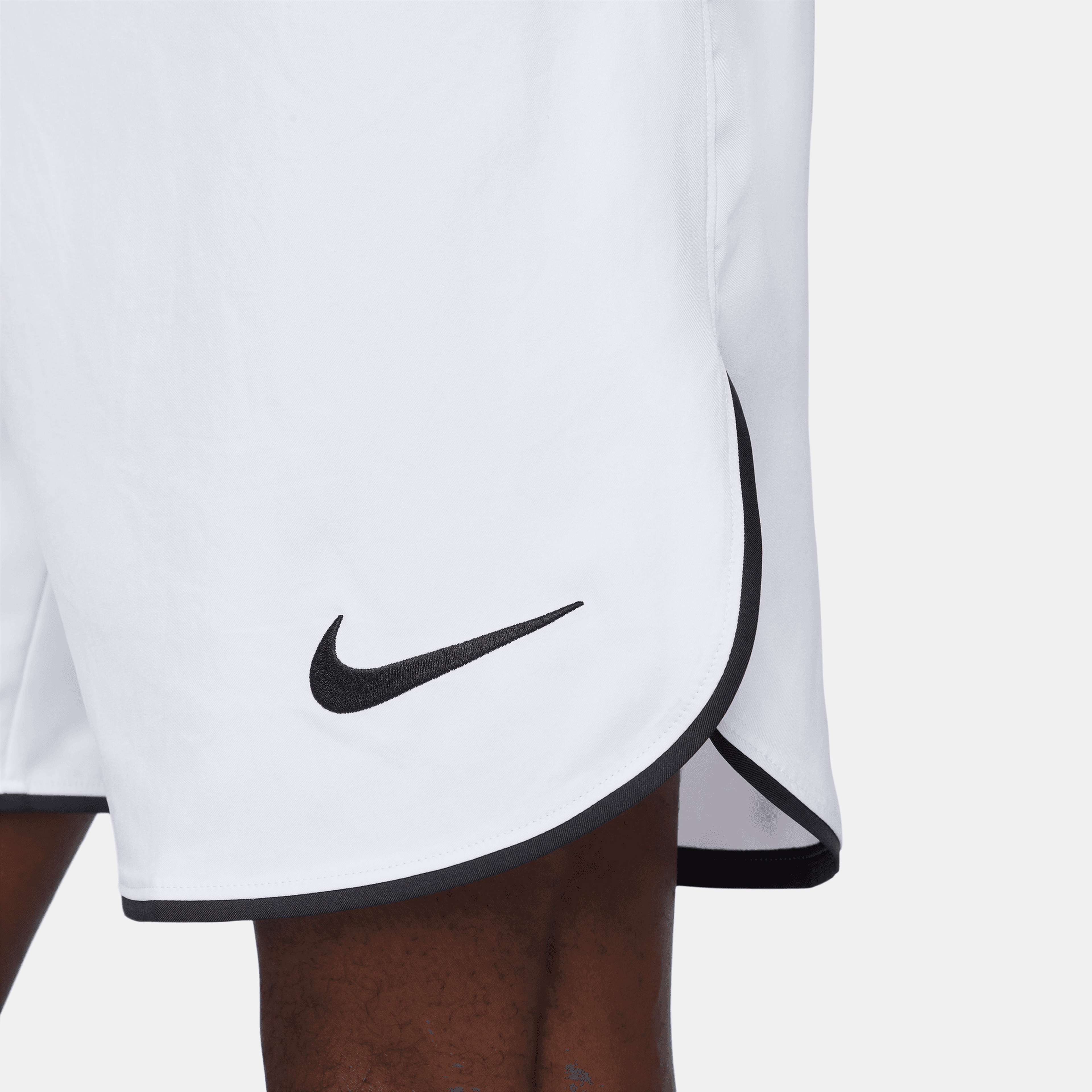 Nike Dri-Fıt Erkek Beyaz Futbol Şortu