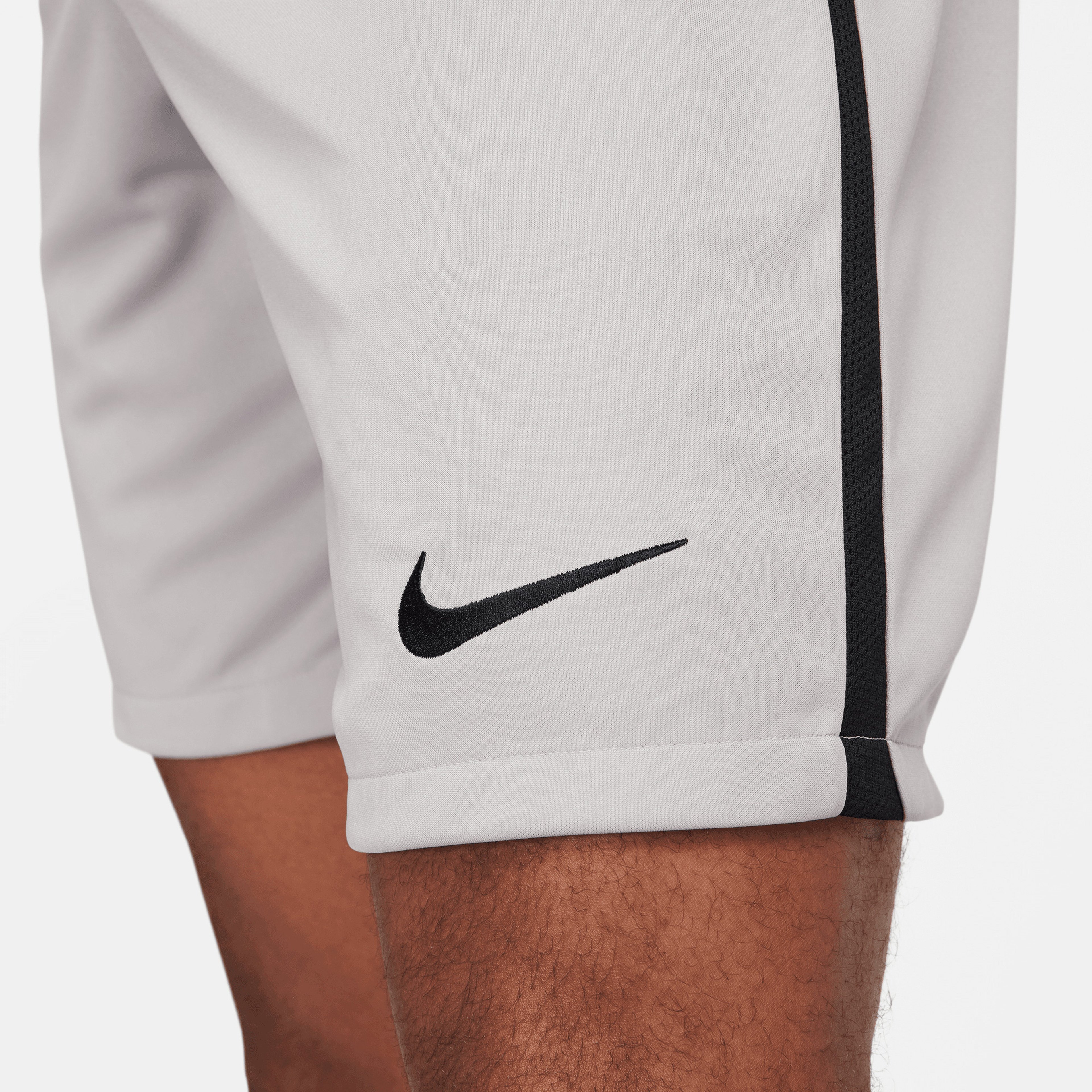 Nike Erkek Gri Şort