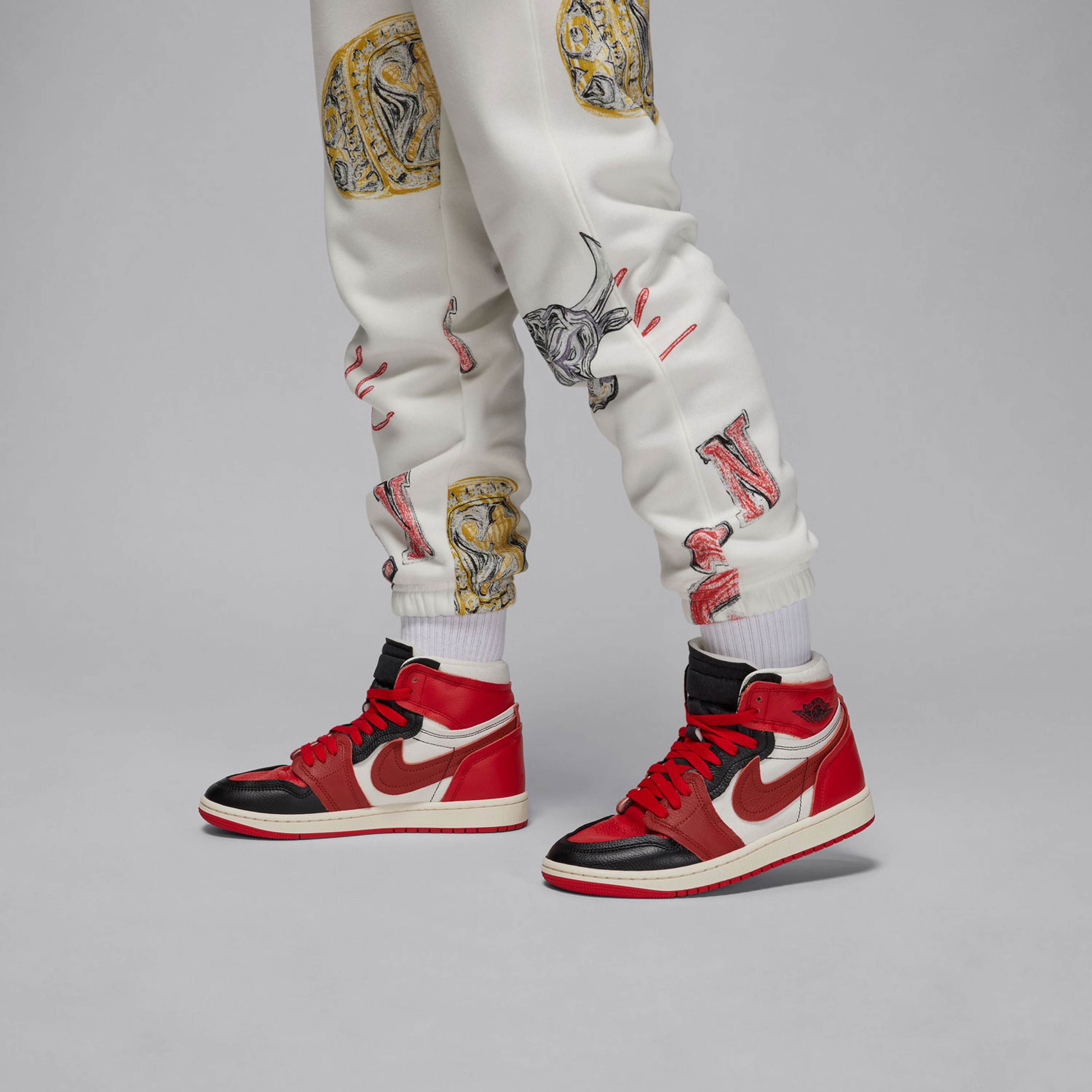 Nike Full Length Kadın Krem Eşofman Altı