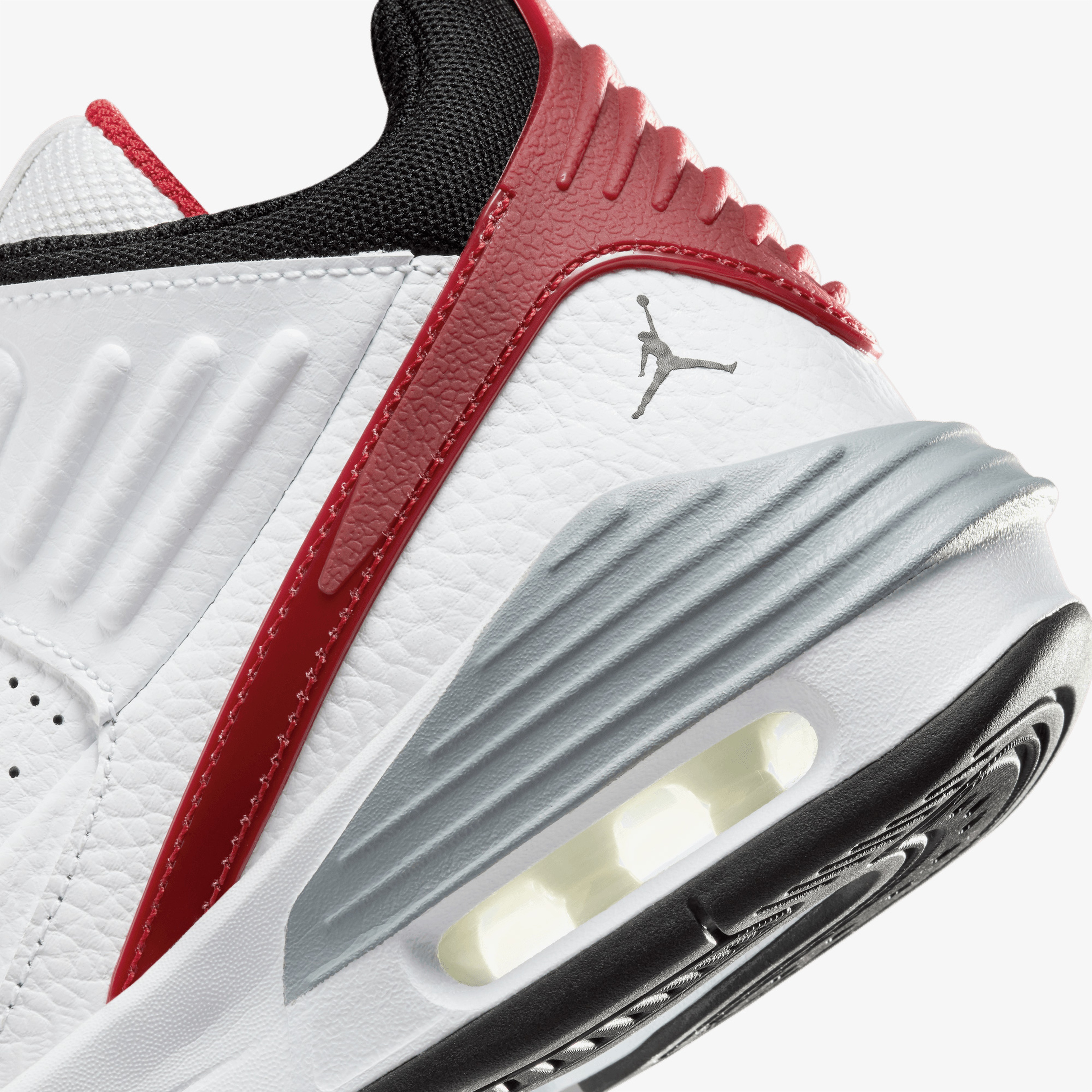 Jordan Max Aura 5 Kadın Beyaz Spor Ayakkabı