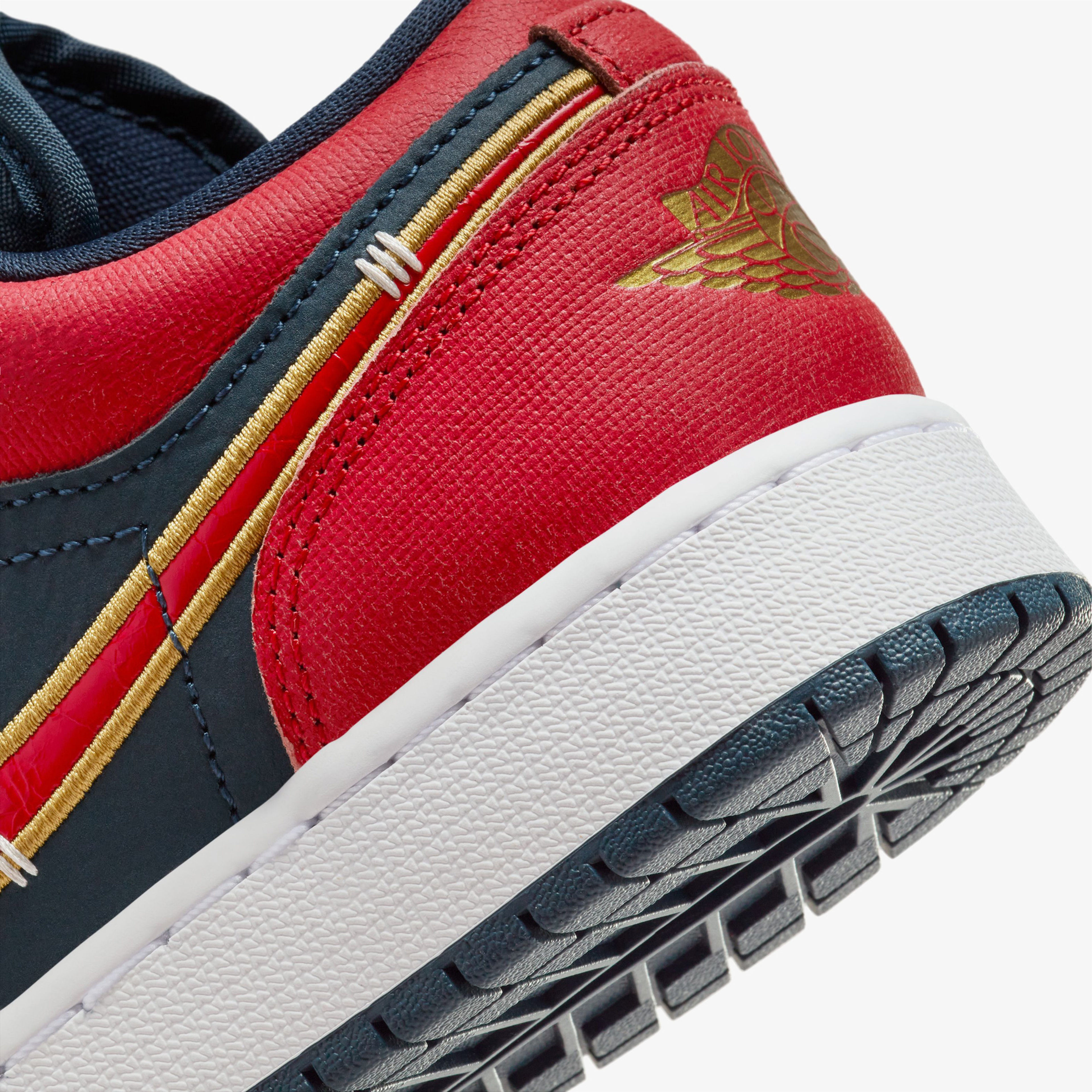 Jordan Air Jordan 1 Low Kadın Kırmızı Spor Ayakkabı