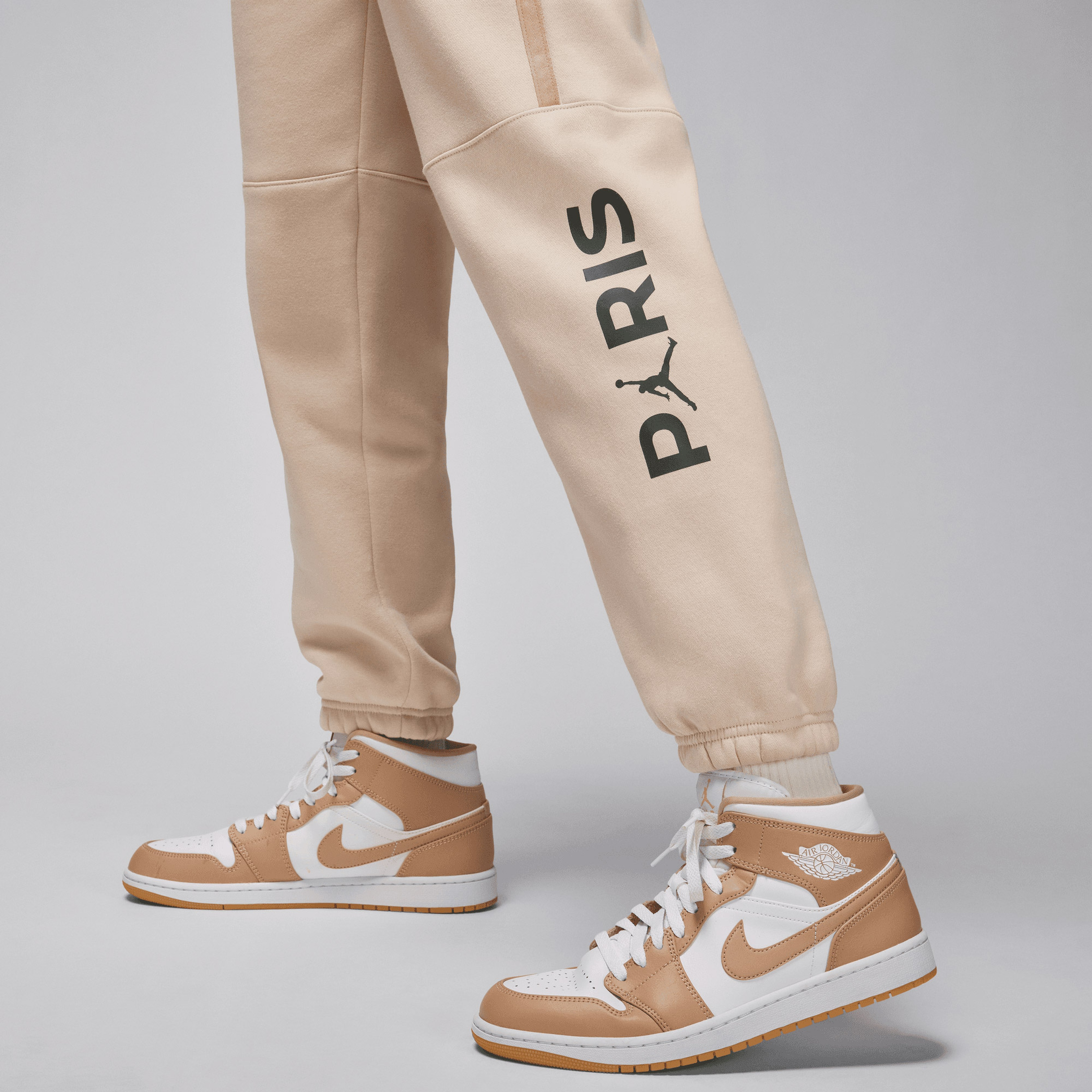 Nike Paris Saint-Germain Brooklyn Fleece Kadın Krem Eşofman Altı