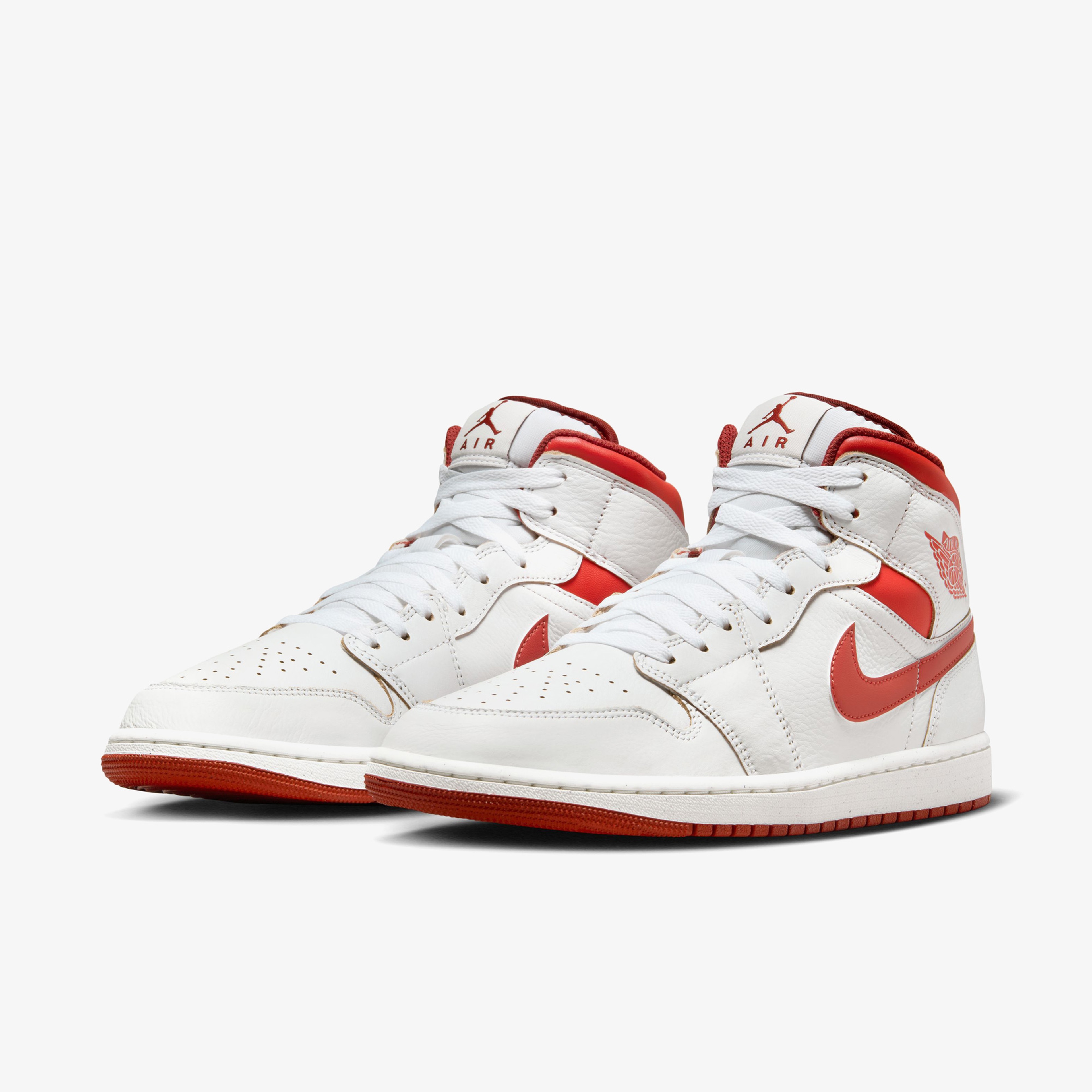 Jordan Air 1 Mid SE Erkek Beyaz Spor Ayakkabı