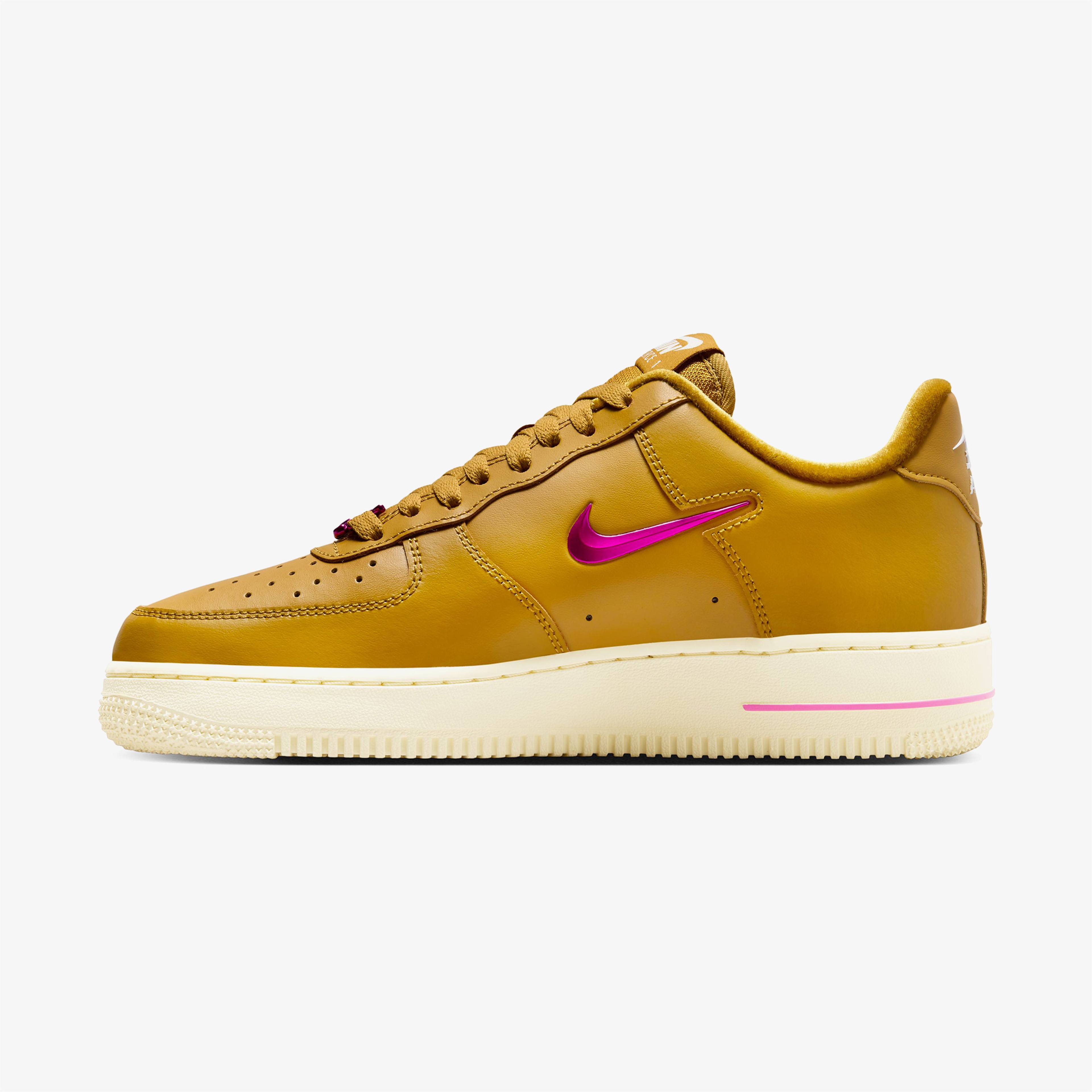 Nike Air Force 1 07 Sportswear Kadın Sarı/Altın Spor Ayakkabı