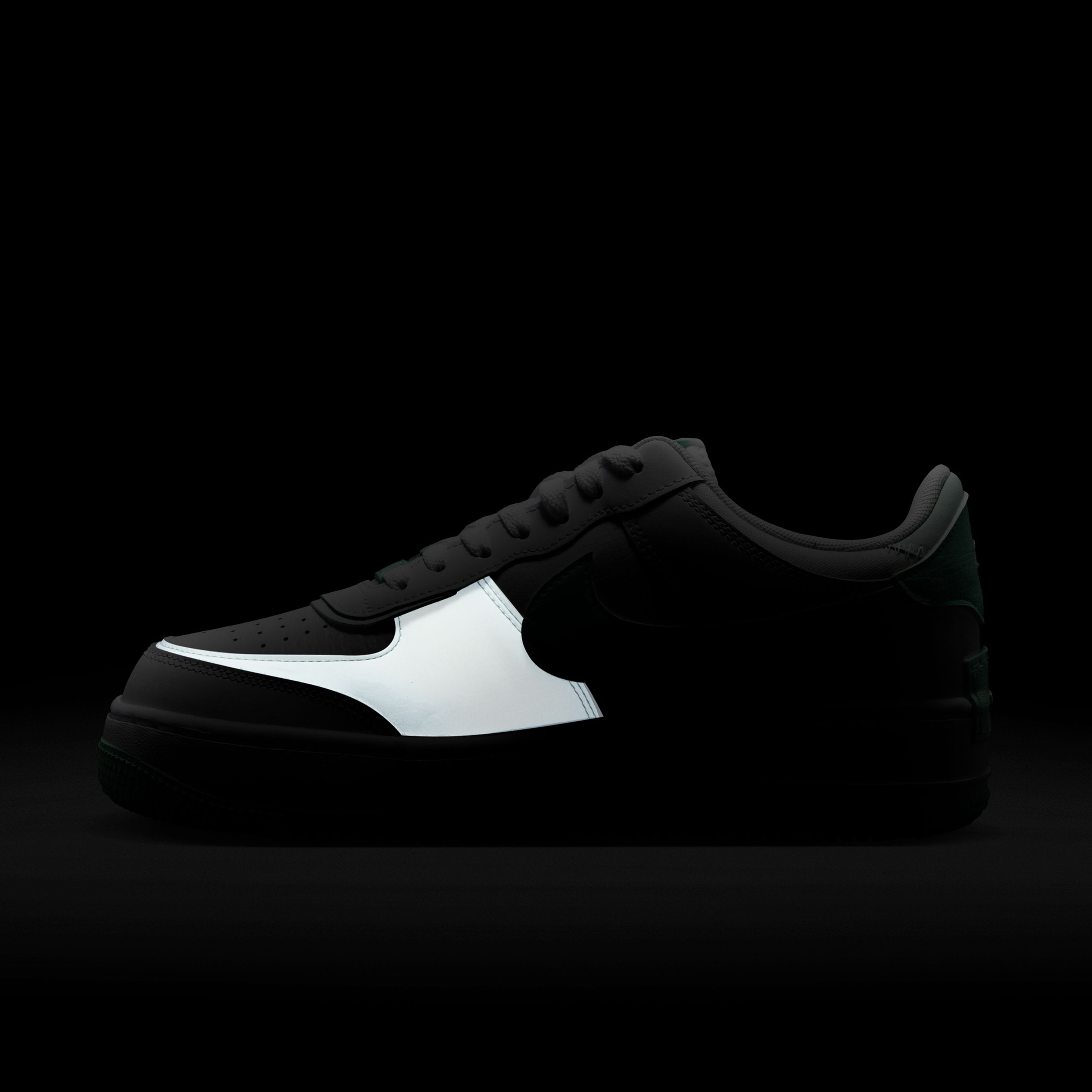 Nike Air Force Kadın Beyaz Spor Ayakkabı