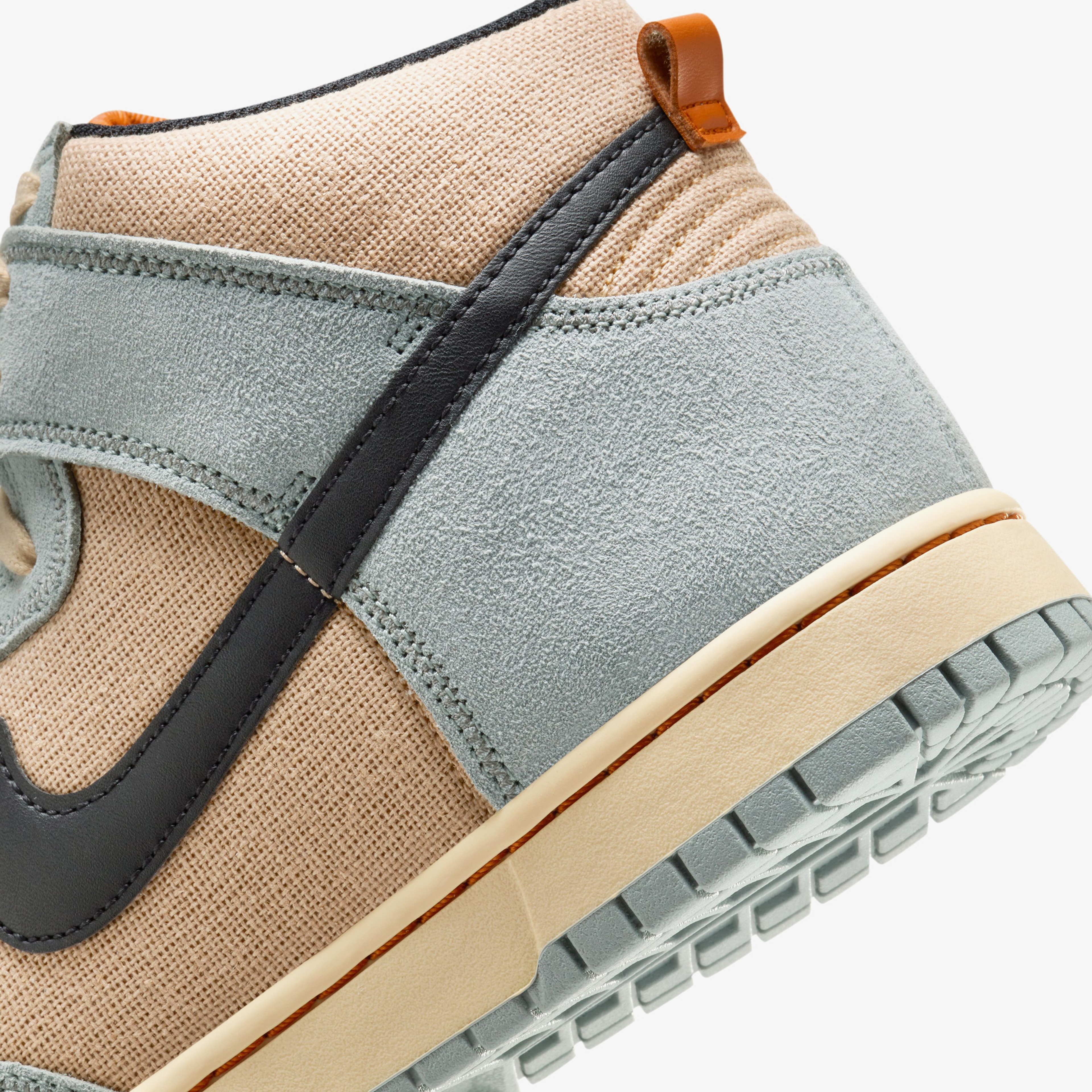 Nike Dunk High SE  Erkek Krem Spor Ayakkabı