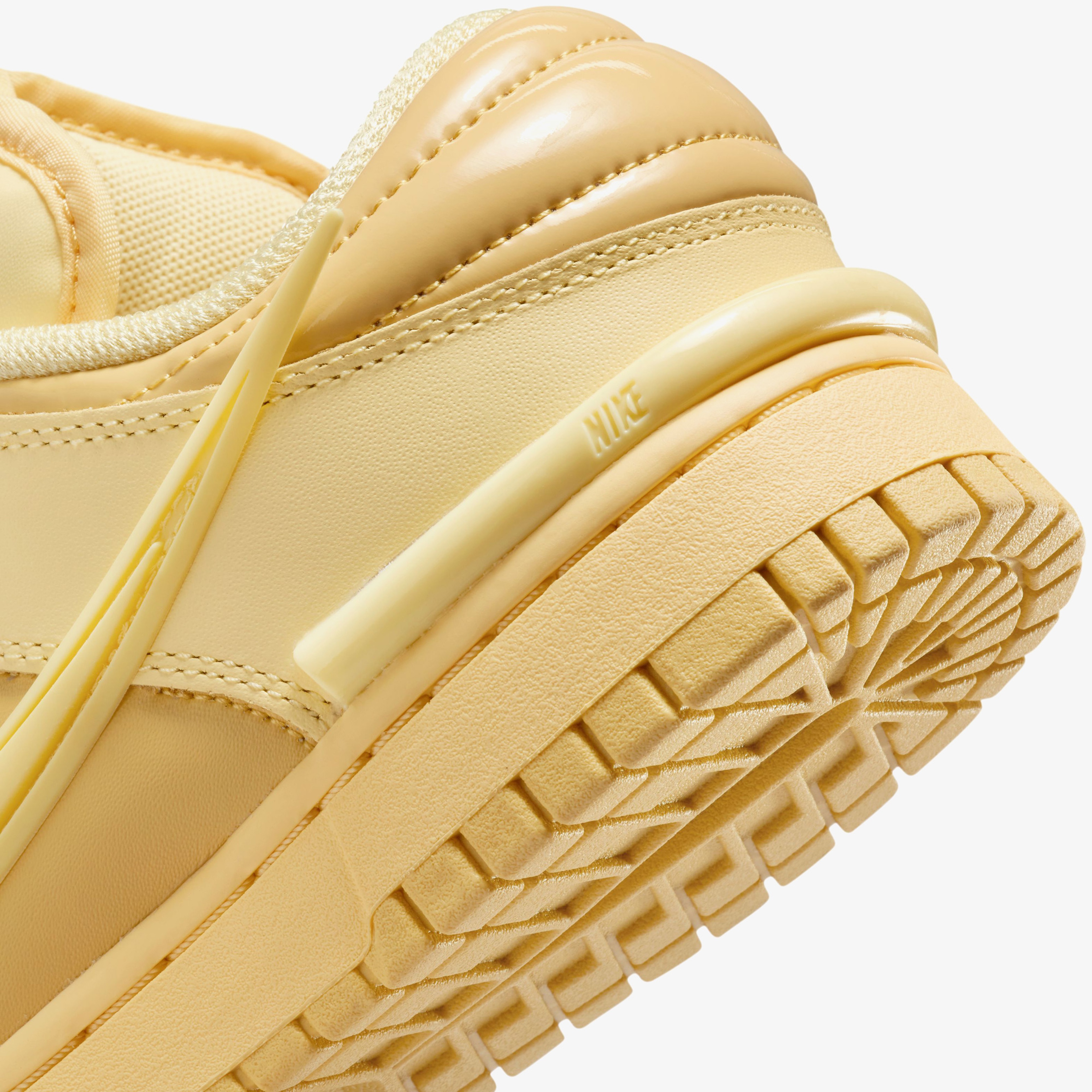 Nike Dunk Low Twist Sportswear Kadın Sarı/Altın Spor Ayakkabı
