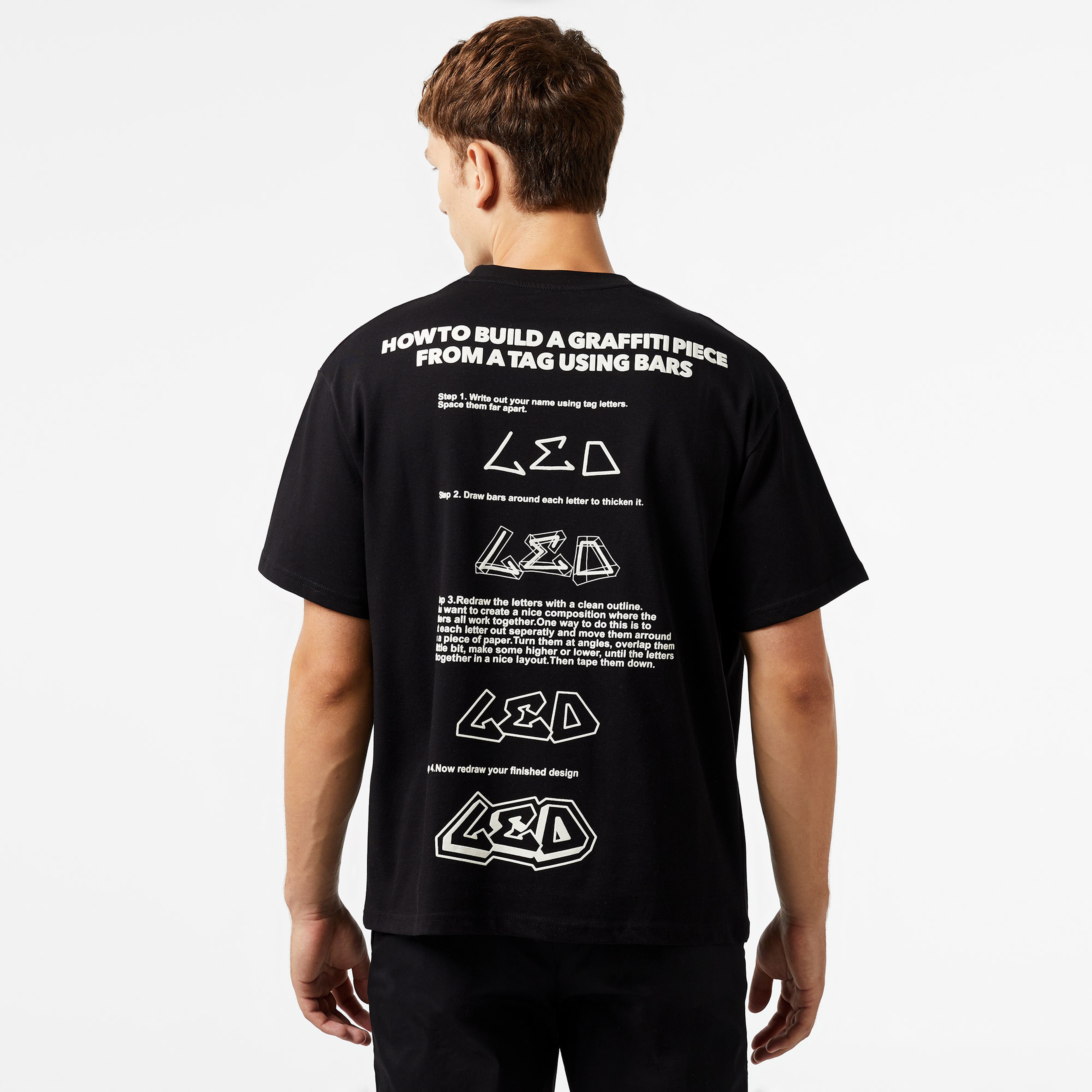 Leo Spray Paint Unisex Siyah T-Shirt