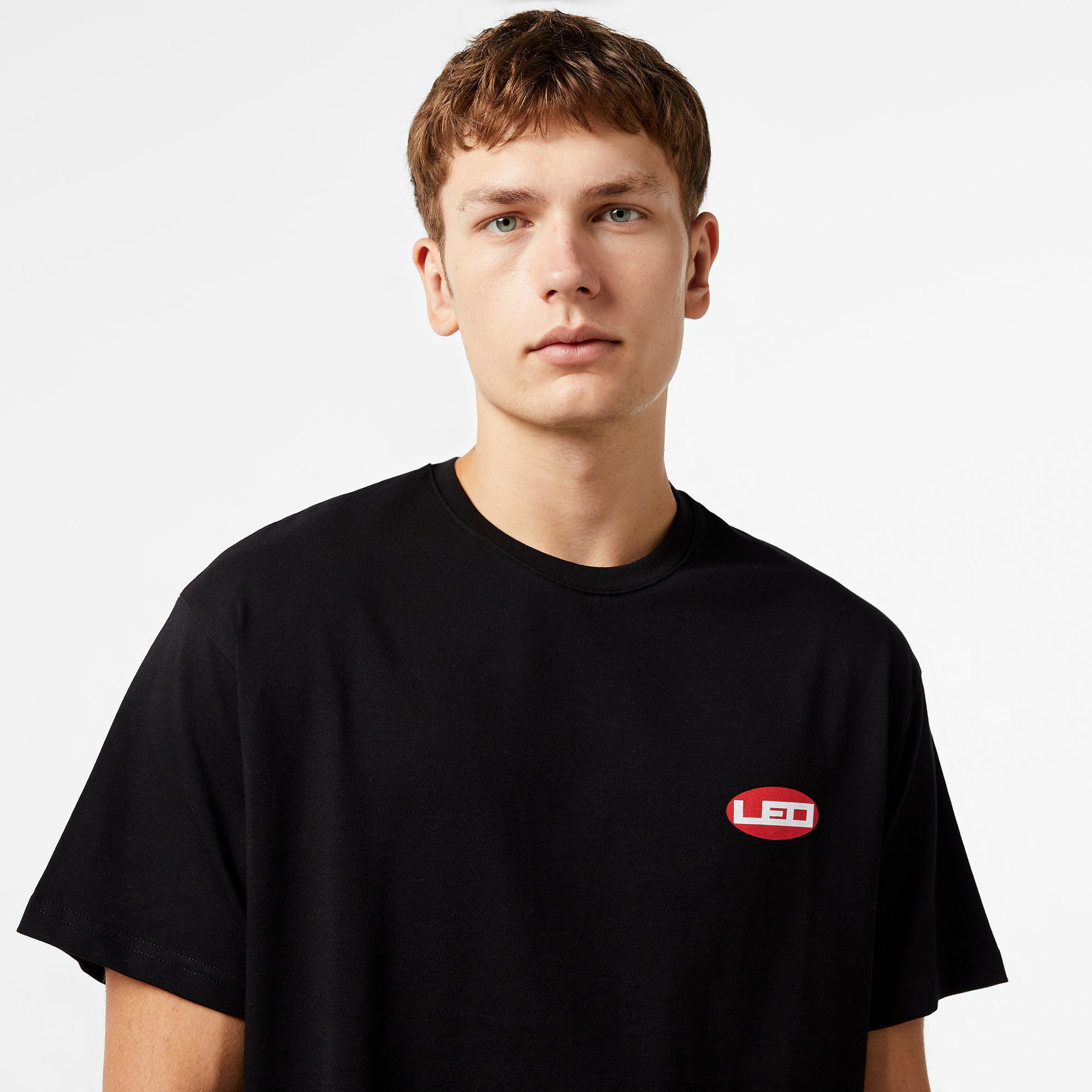 Leo Spray Paint Unisex Siyah T-Shirt