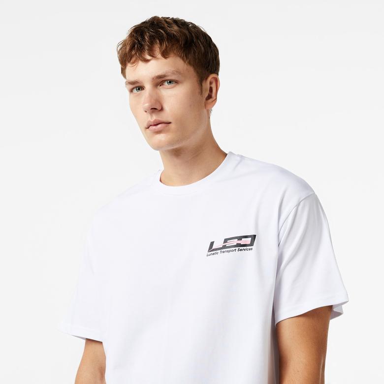 Leo Lunatic Trasnport Service Unisex Beyaz T-Shirt