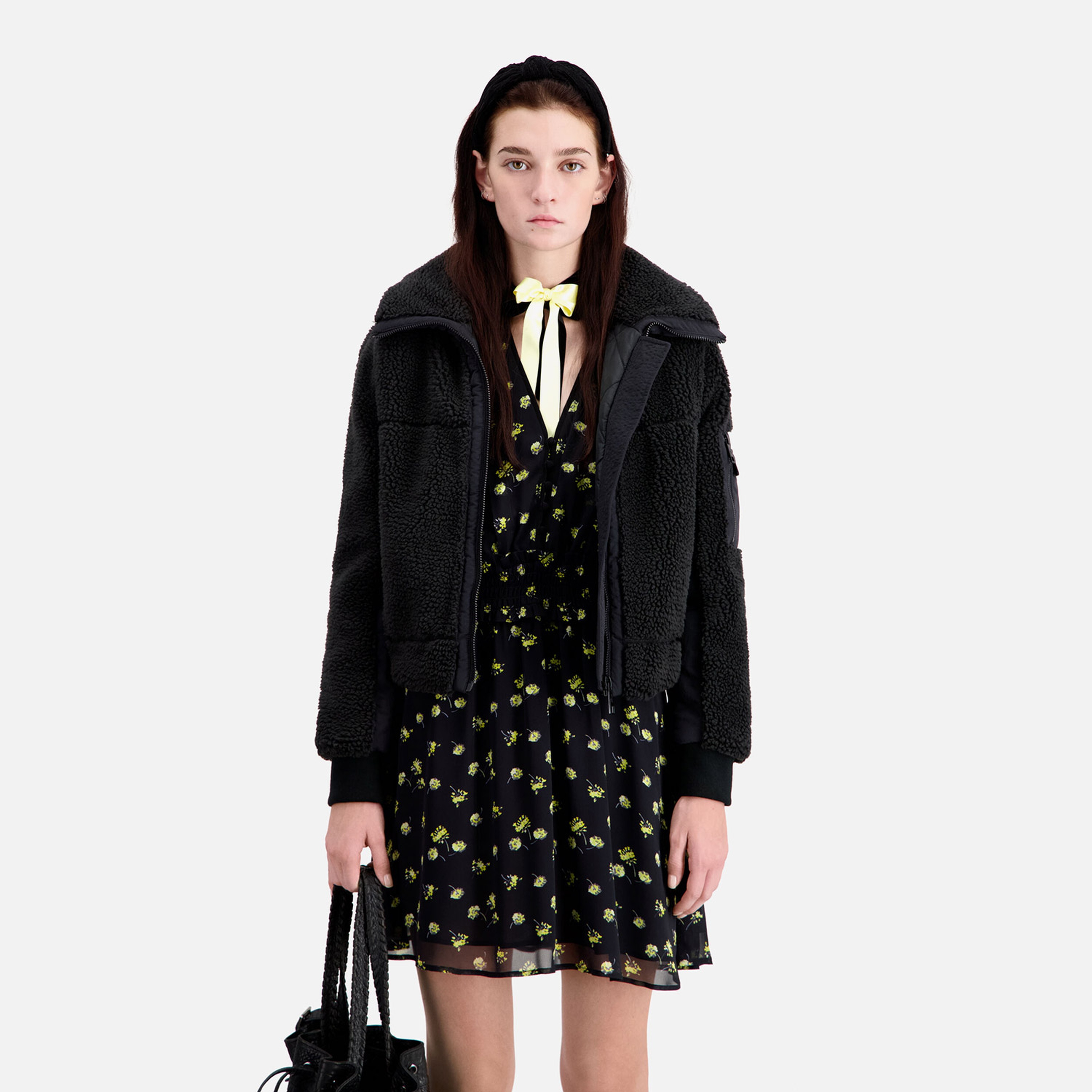 KADIN SİYAH POLAR CEKET