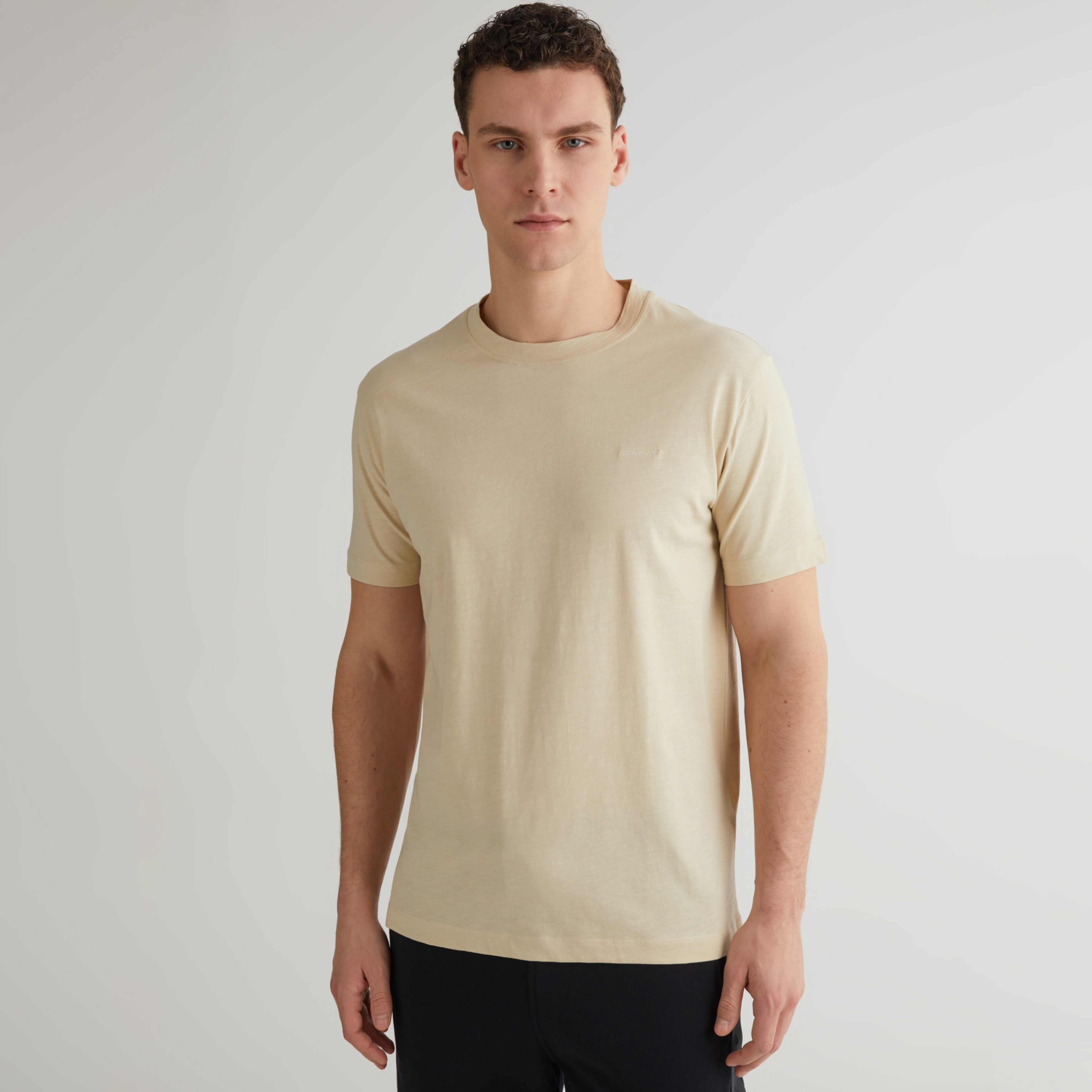 GANT Erkek Bej Regular Fit Bisiklet Yaka Logolu T-shirt