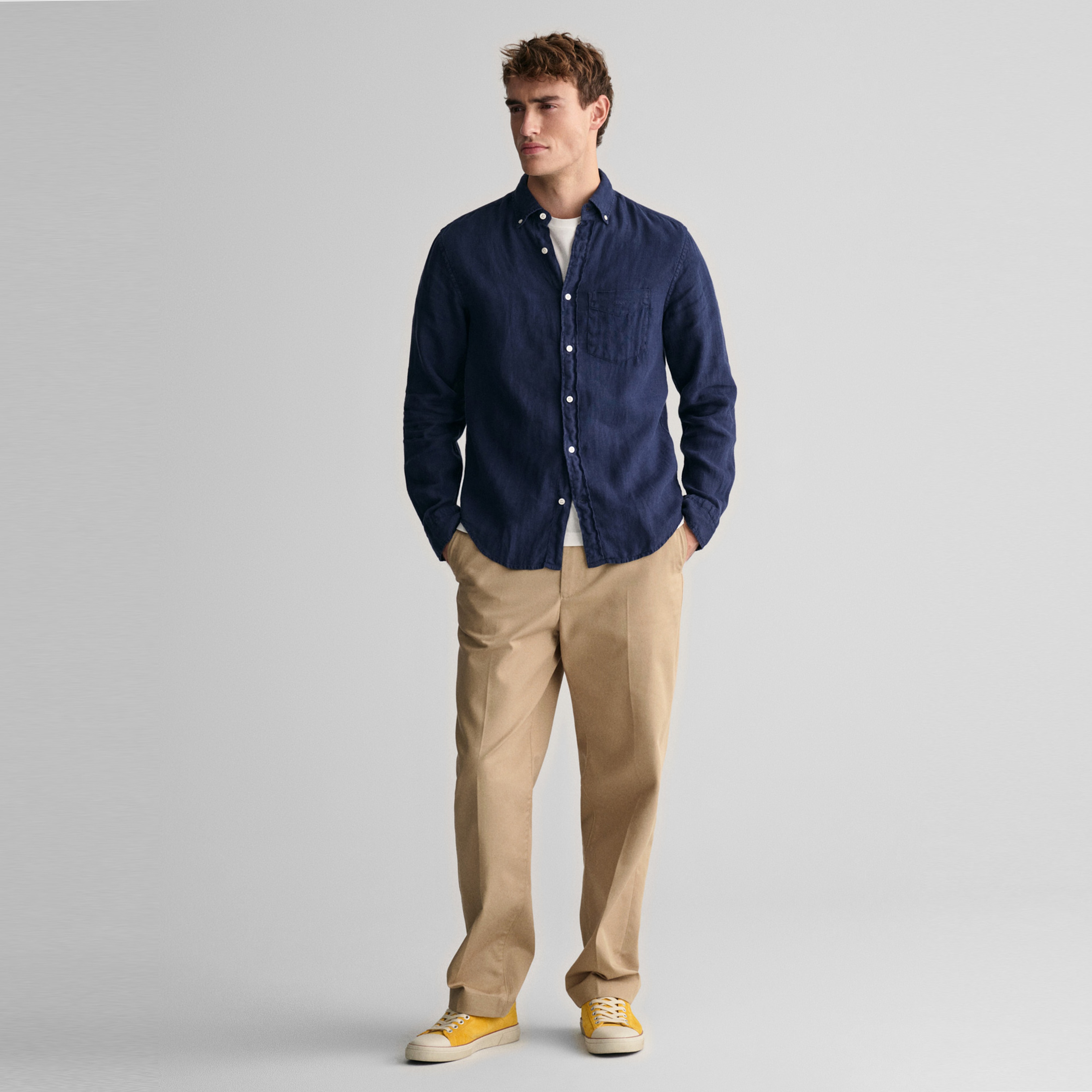 GANT Erkek Lacivert Regular Fit Düğmeli Yaka Keten Gömlek