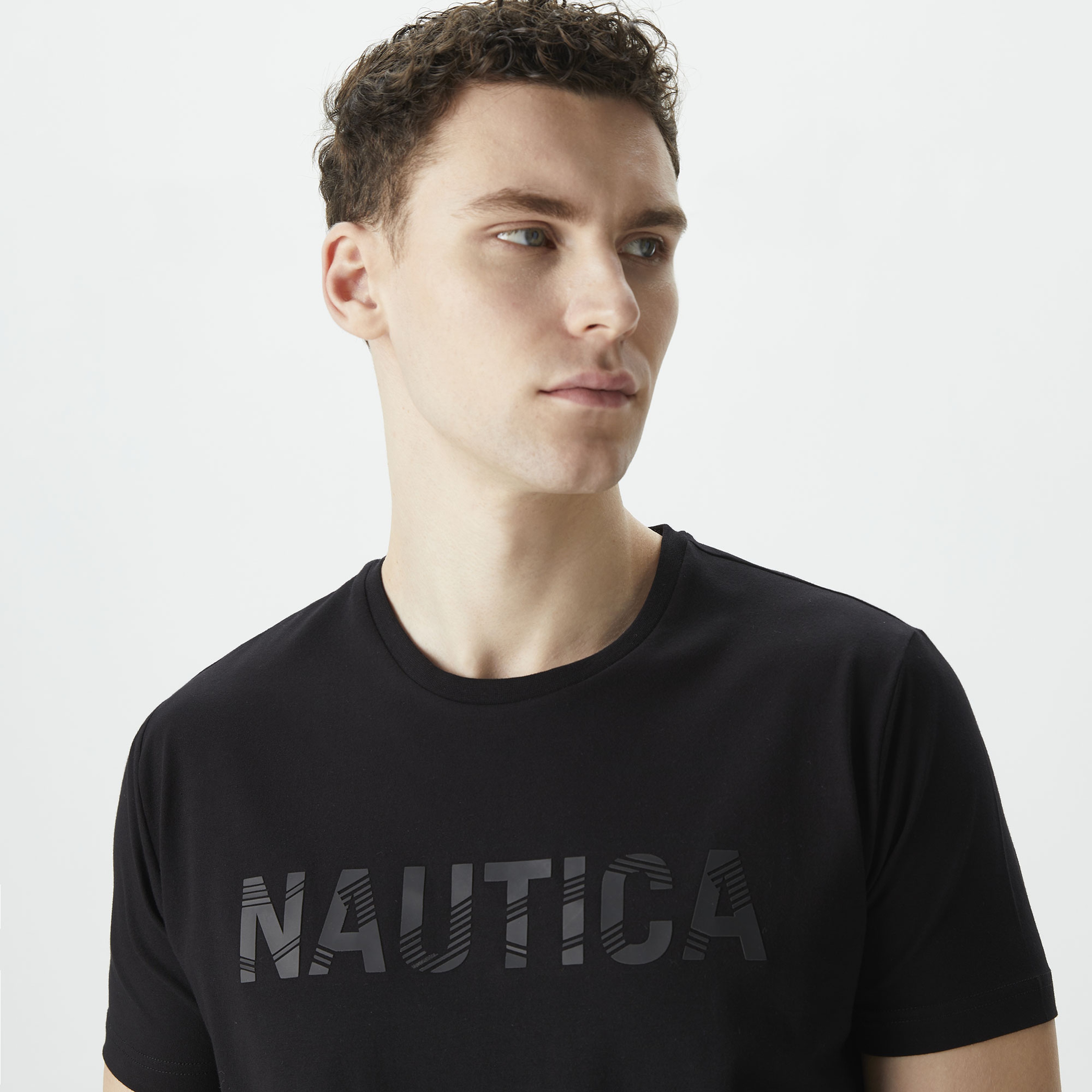 Nautica Erkek Siyah Standart Fit T-Shirt