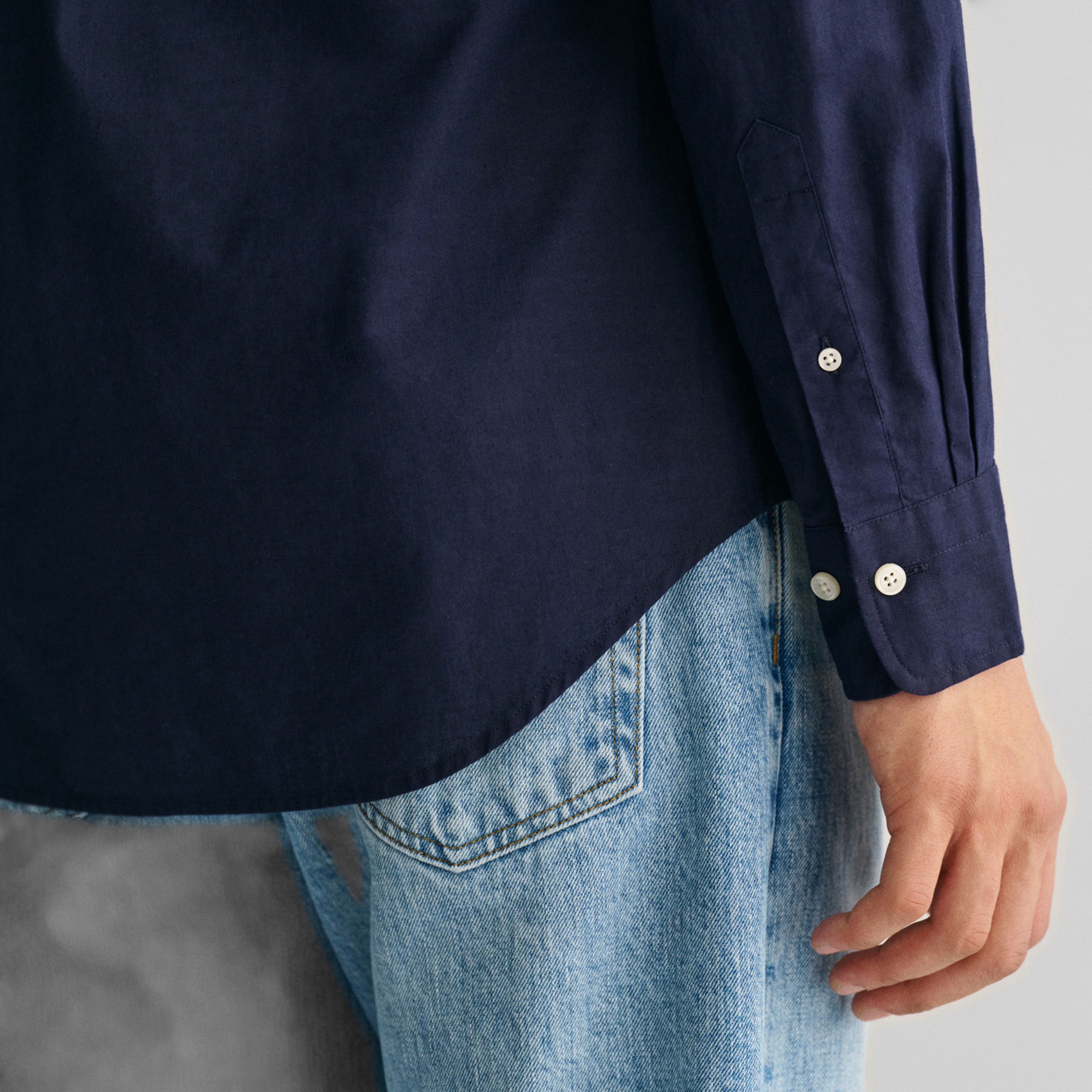 GANT Erkek Lacivert Regular Fit Düğmeli Yaka Gömlek