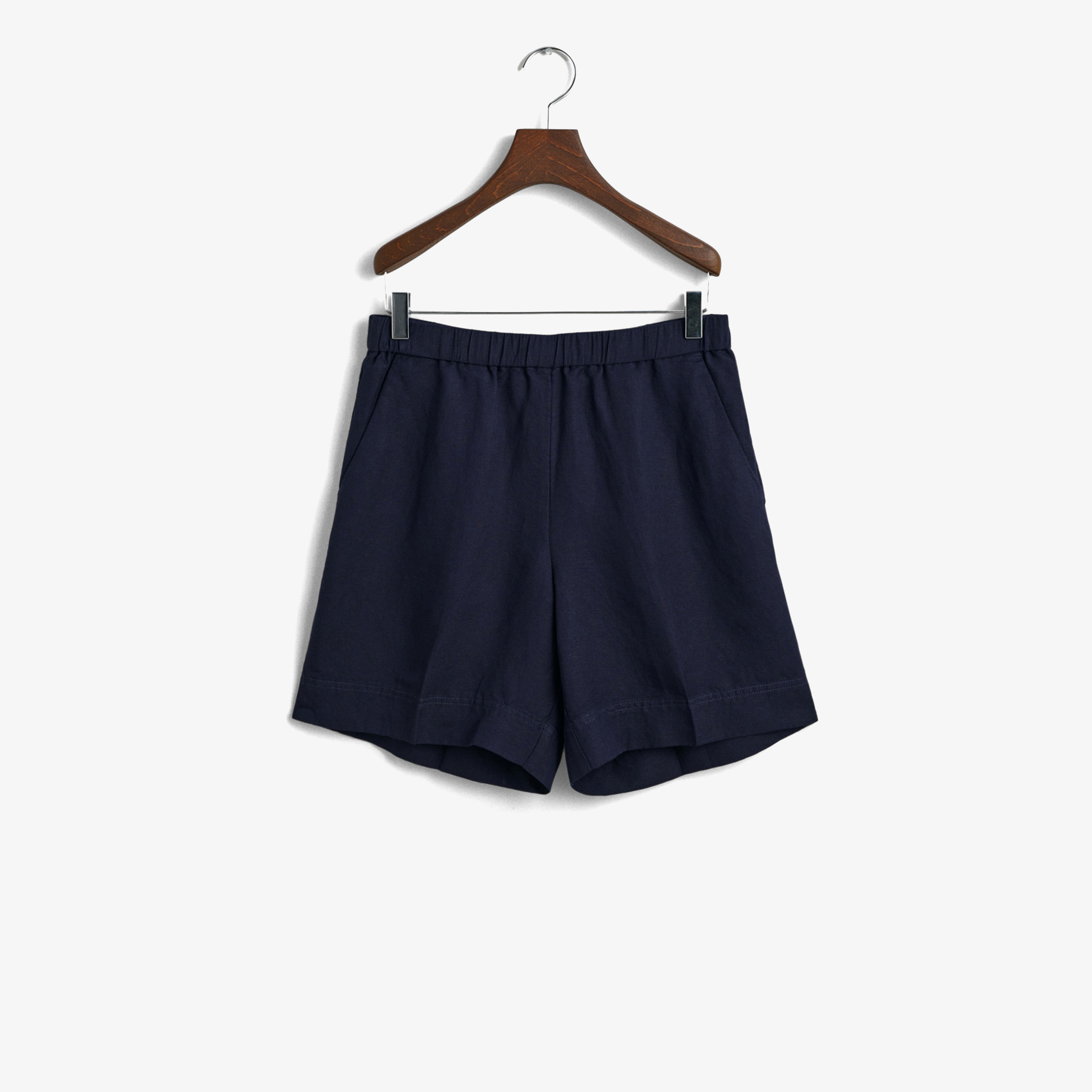 GANT Kadın Lacivert Relaxed Fit Keten Şort