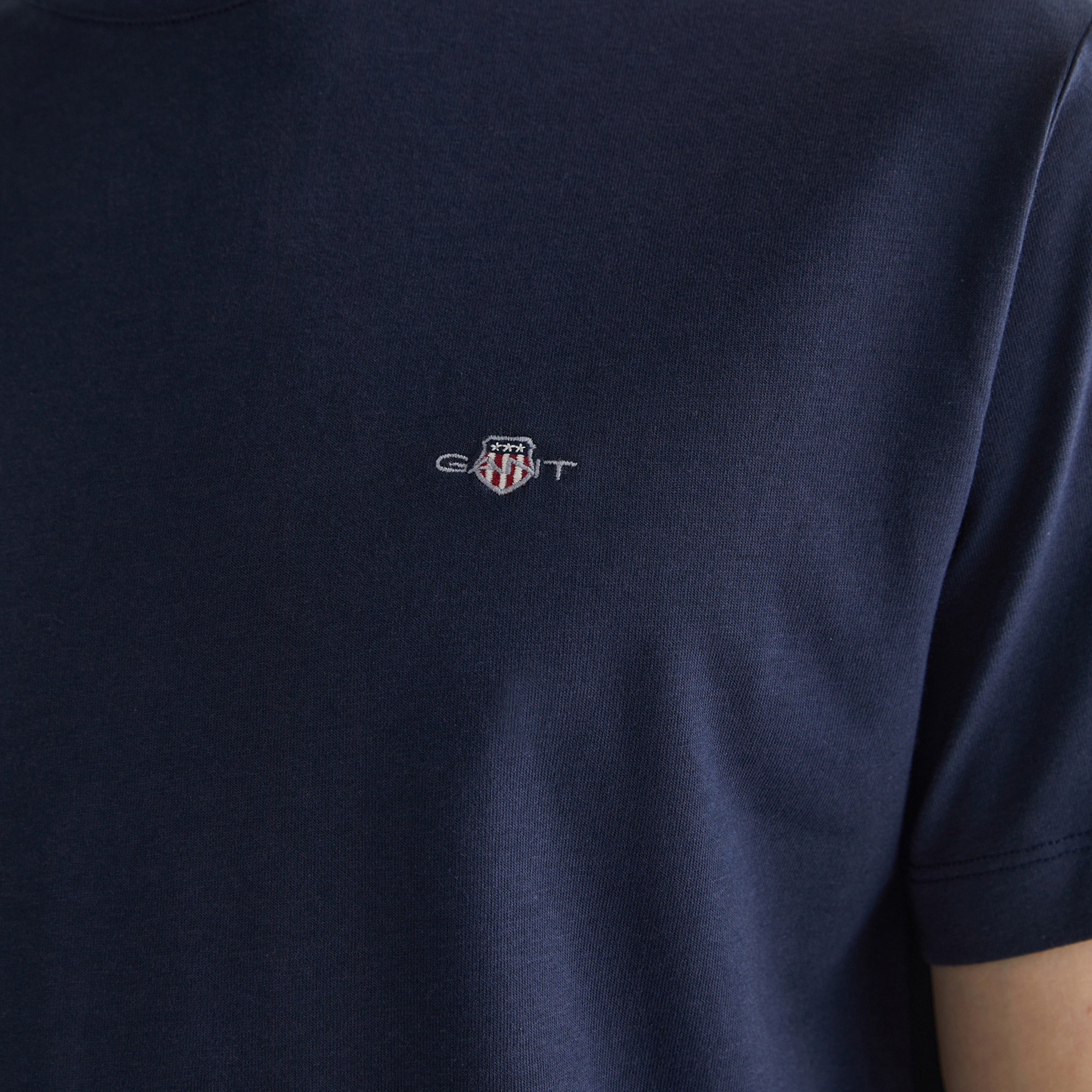 GANT Erkek Lacivert Regular Fit T-Shirt