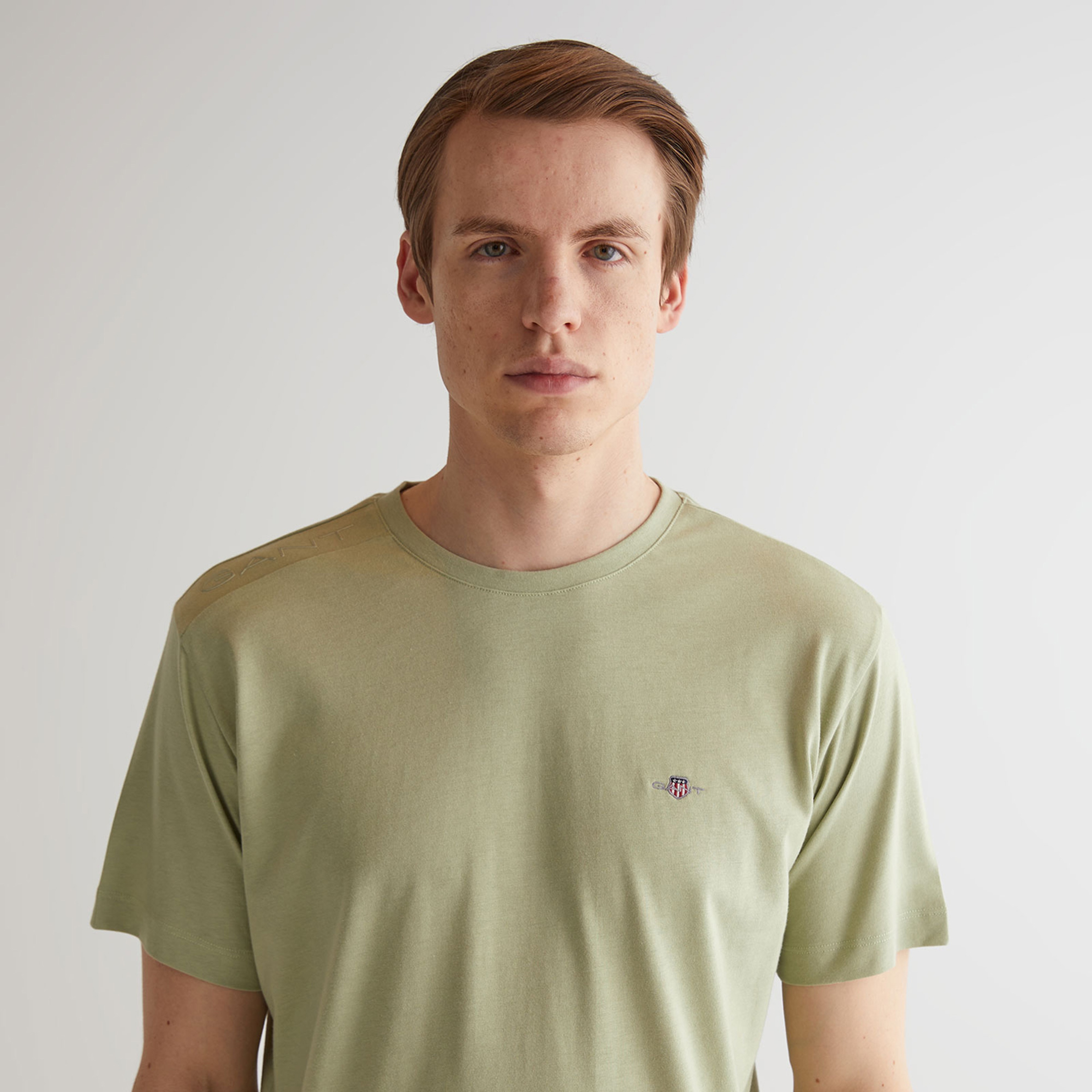 GANT Erkek Yeşil Regular Fit Bisiklet Yaka Logolu T-shirt