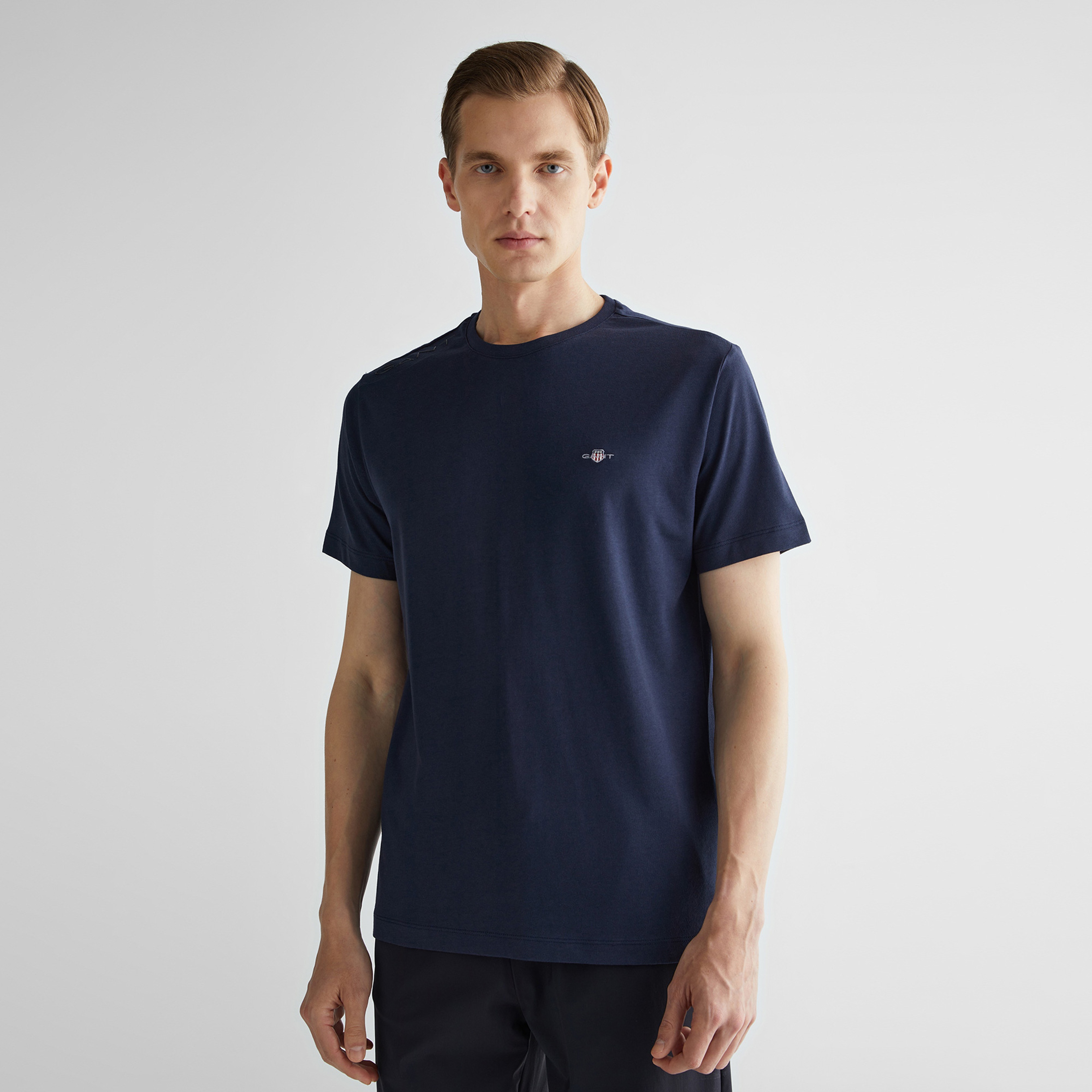GANT Erkek Lacivert Regular Fit T-Shirt