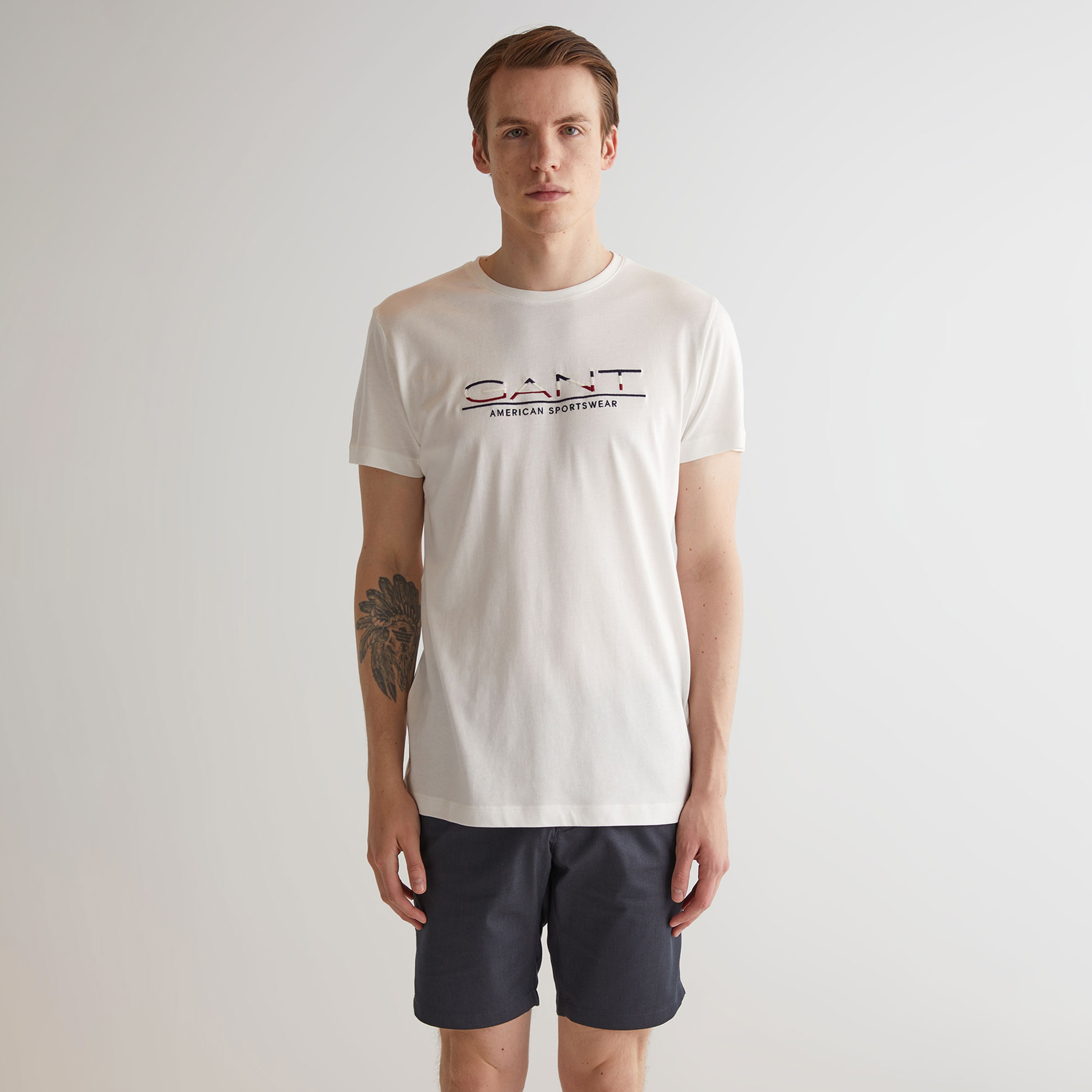GANT Erkek Krem Regular Fit Bisiklet Yaka Logolu T-shirt