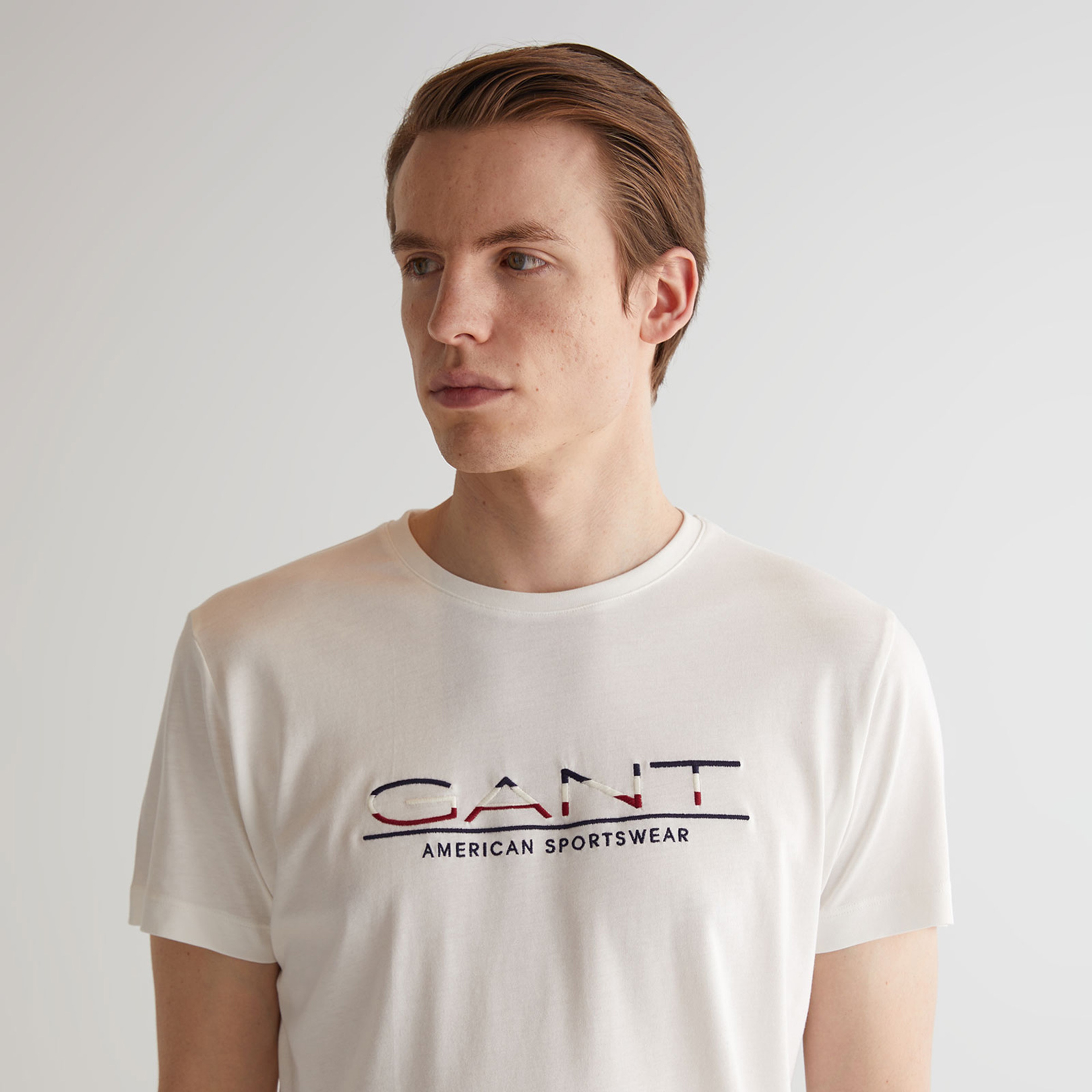 GANT Erkek Krem Regular Fit Bisiklet Yaka Logolu T-shirt